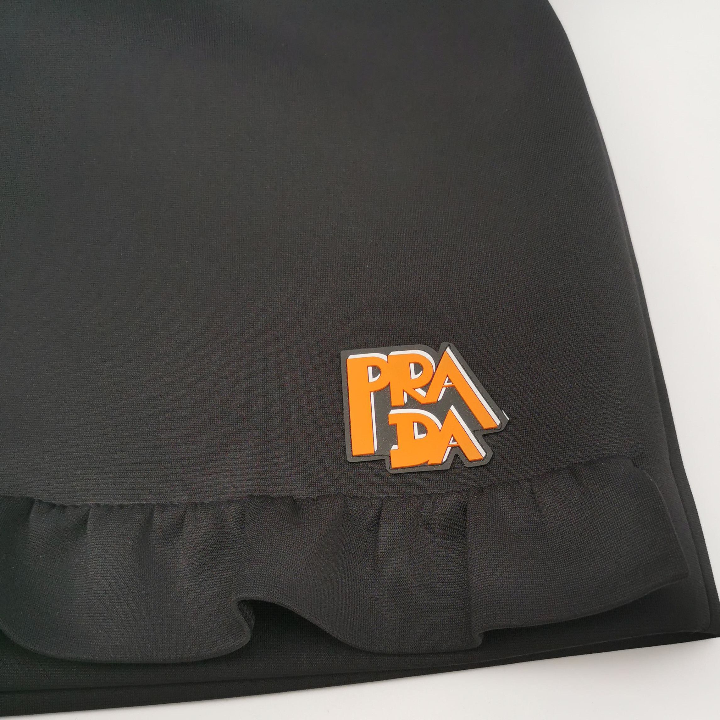 Prada Prada Logo Waist Ruffled Skirt in Black 0089 Size 40" / US 18 - 4 Thumbnail