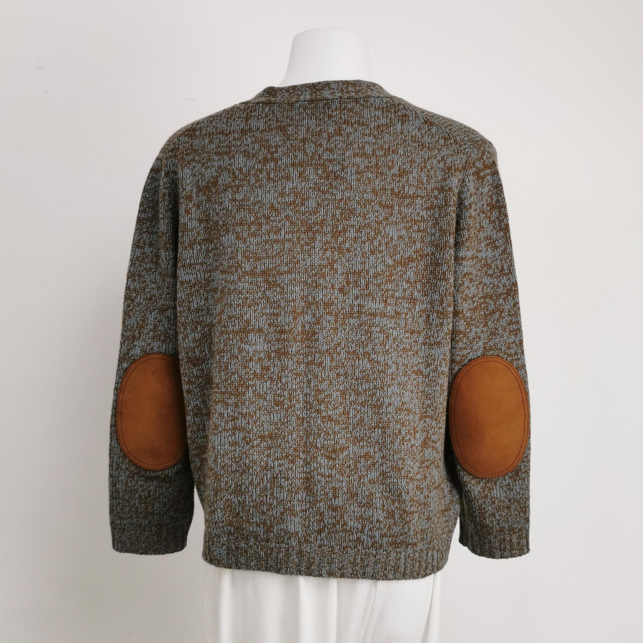 Prada Prada Cashmere V-Neck Button Cardigan - dmc Size S / US 4 / IT 40 - 2 Thumbnail