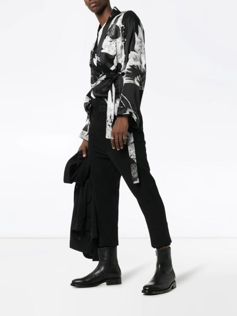 Ann Demeulemeester Ann Demeulemeester Pleated Cropped Trousers Size US 30 / EU 46 - 2 Thumbnail