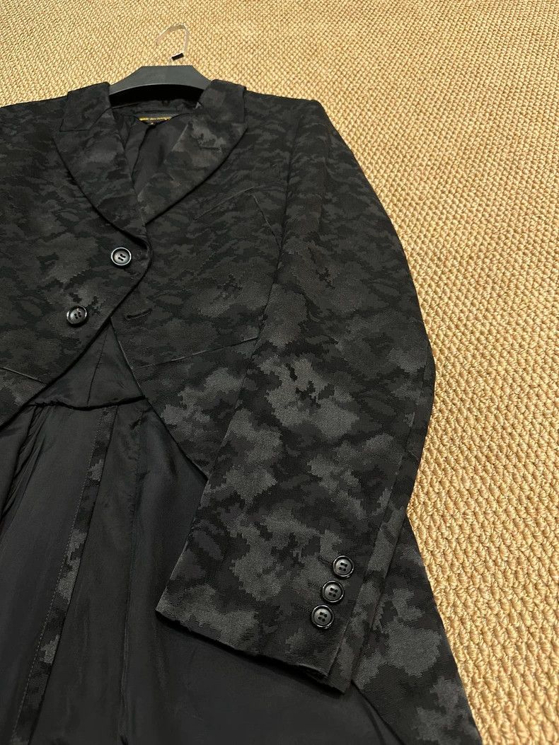 Comme des Garcons Comme des Garcons Embroidered Cocoon Coat Size US S / EU 44-46 / 1 - 3 Thumbnail