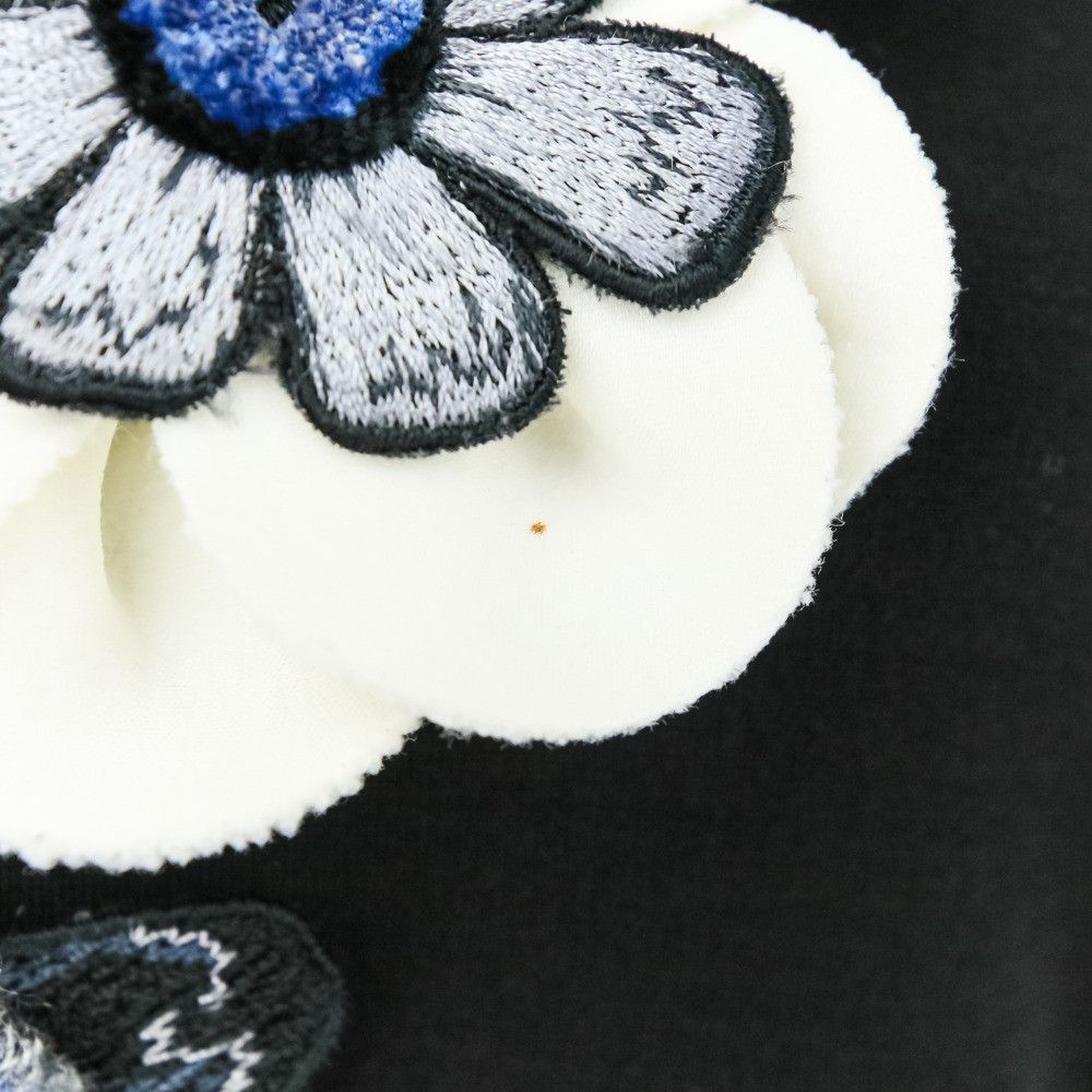 Chanel Chanel Chanel Camellia Corsage Flower Sweatshirt Cotton Sweatshirts & Hoodies P52492 DUTY FREE for USA Size ONE SIZE - 7 Thumbnail