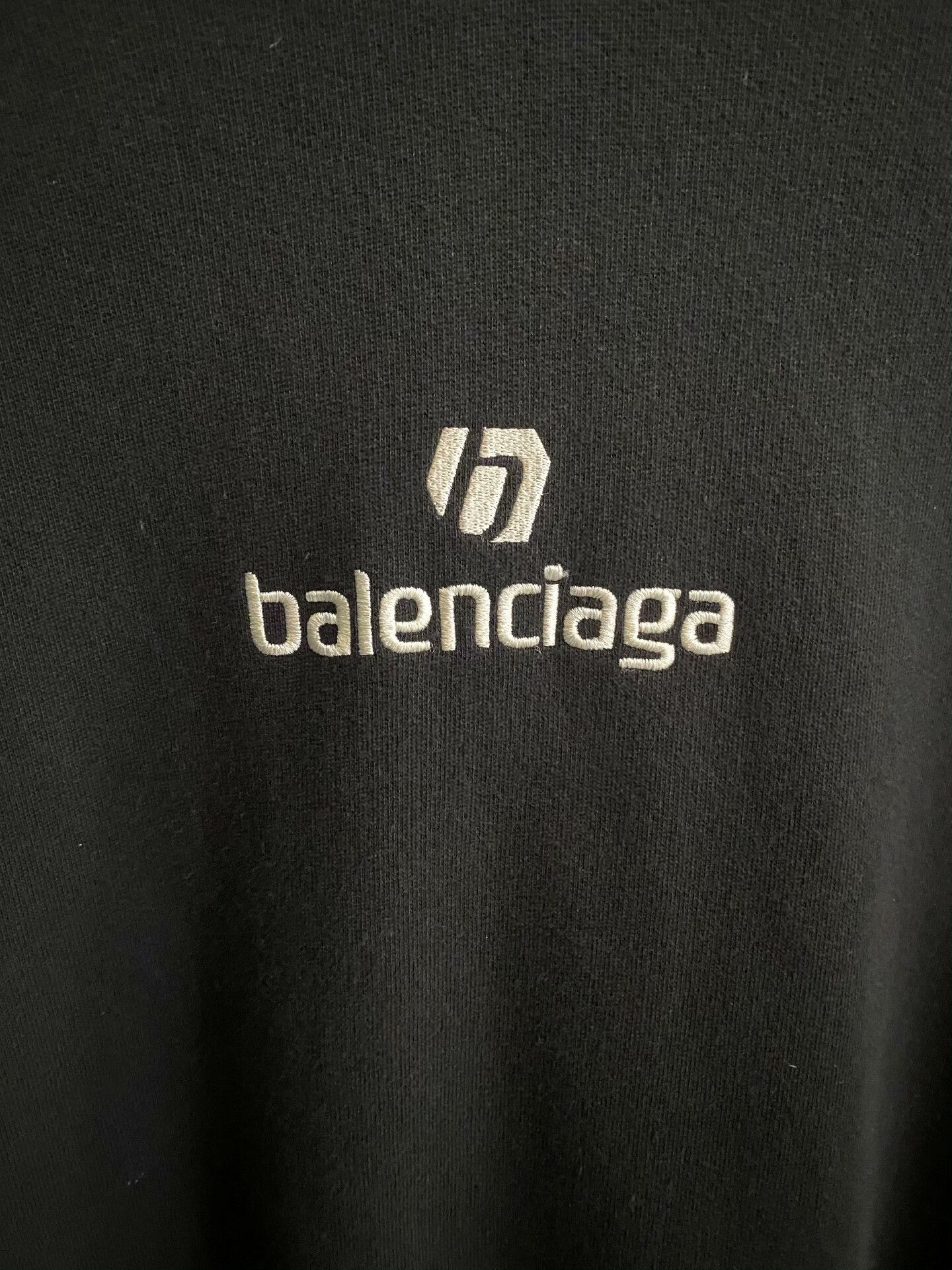 Balenciaga balenciaga embroidered football sweatshirt in black Size US XS / EU 42 / 0 - 3 Thumbnail