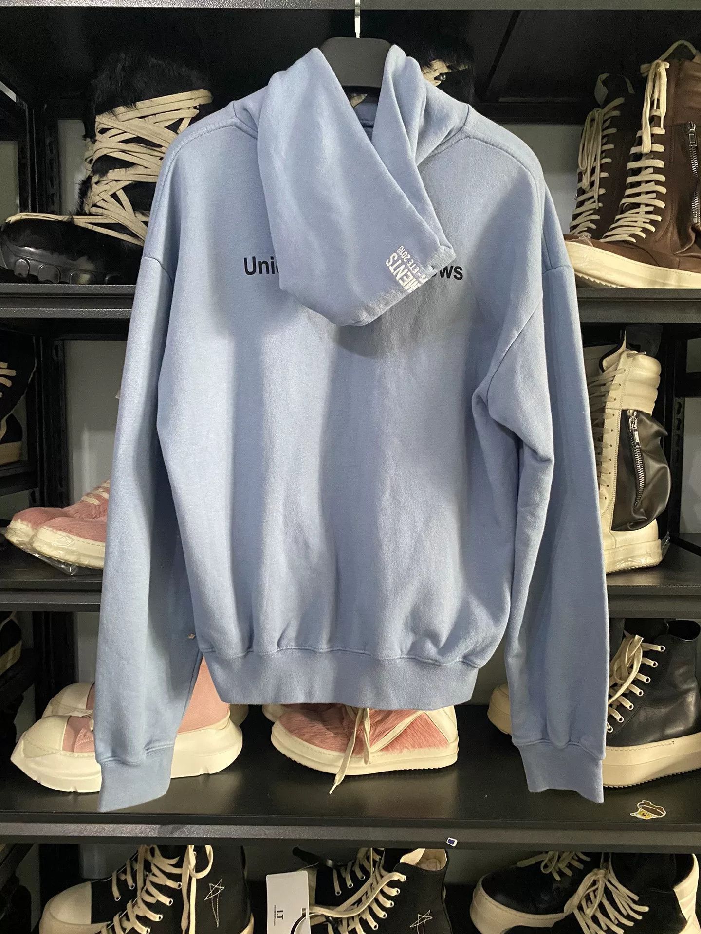 Vetements vetements blue unicorn sweatshirt unisex size xs Size US XS / EU 42 / 0 - 3 Thumbnail