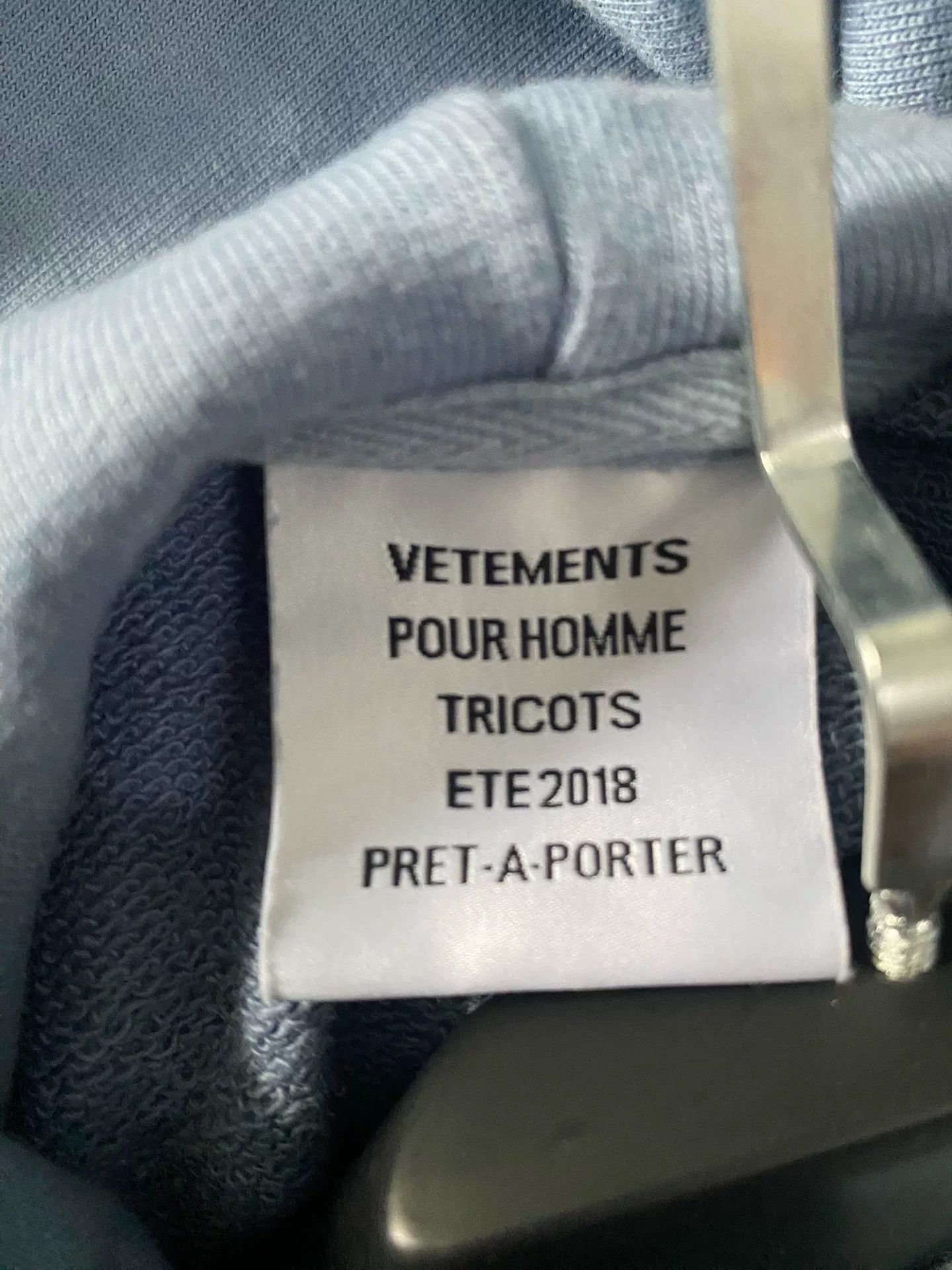 Vetements vetements blue unicorn sweatshirt unisex size xs Size US XS / EU 42 / 0 - 5 Thumbnail