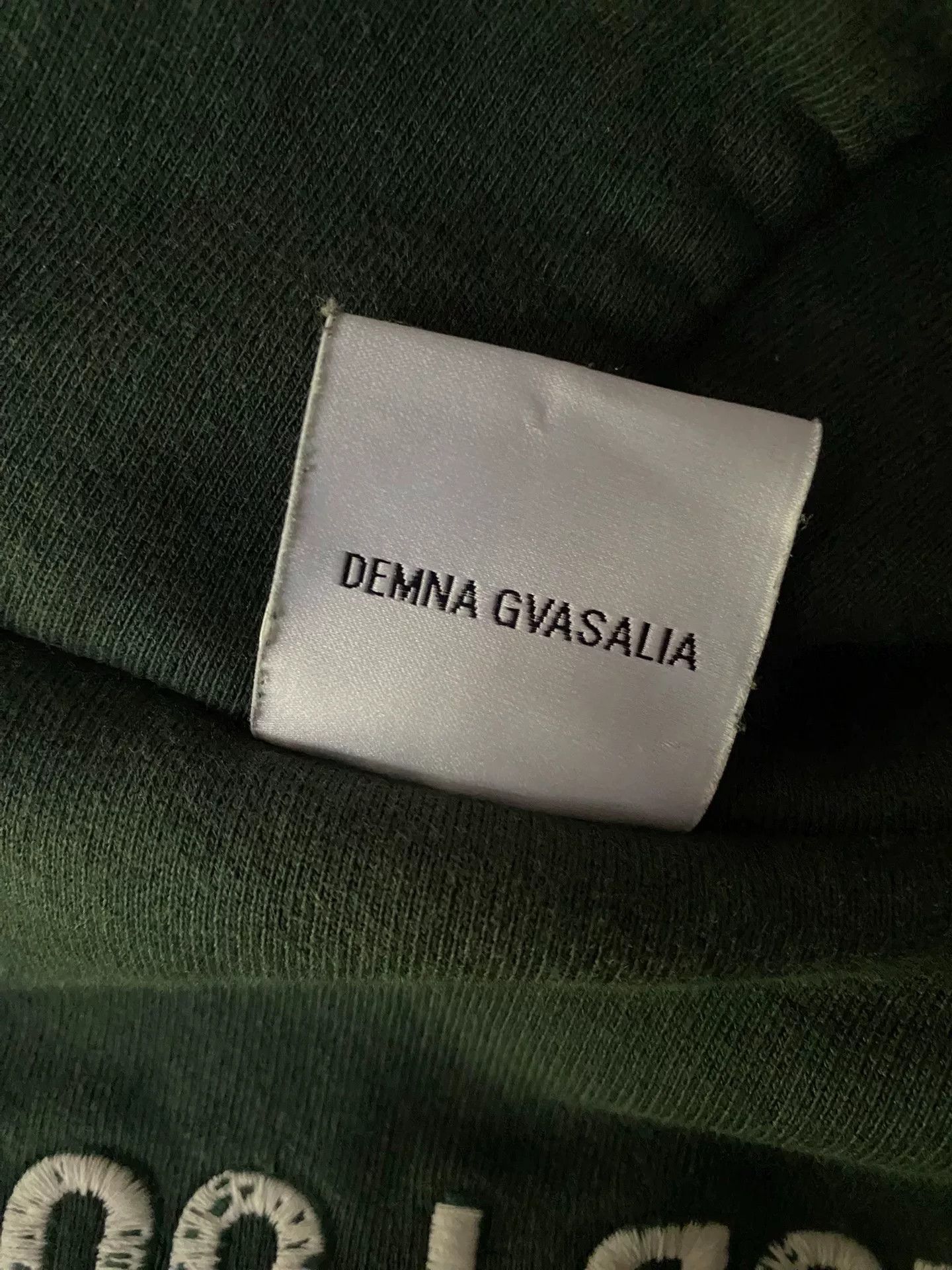 Vetements vetements fun graphic hoodie in green Size US S / EU 44-46 / 1 - 4 Thumbnail