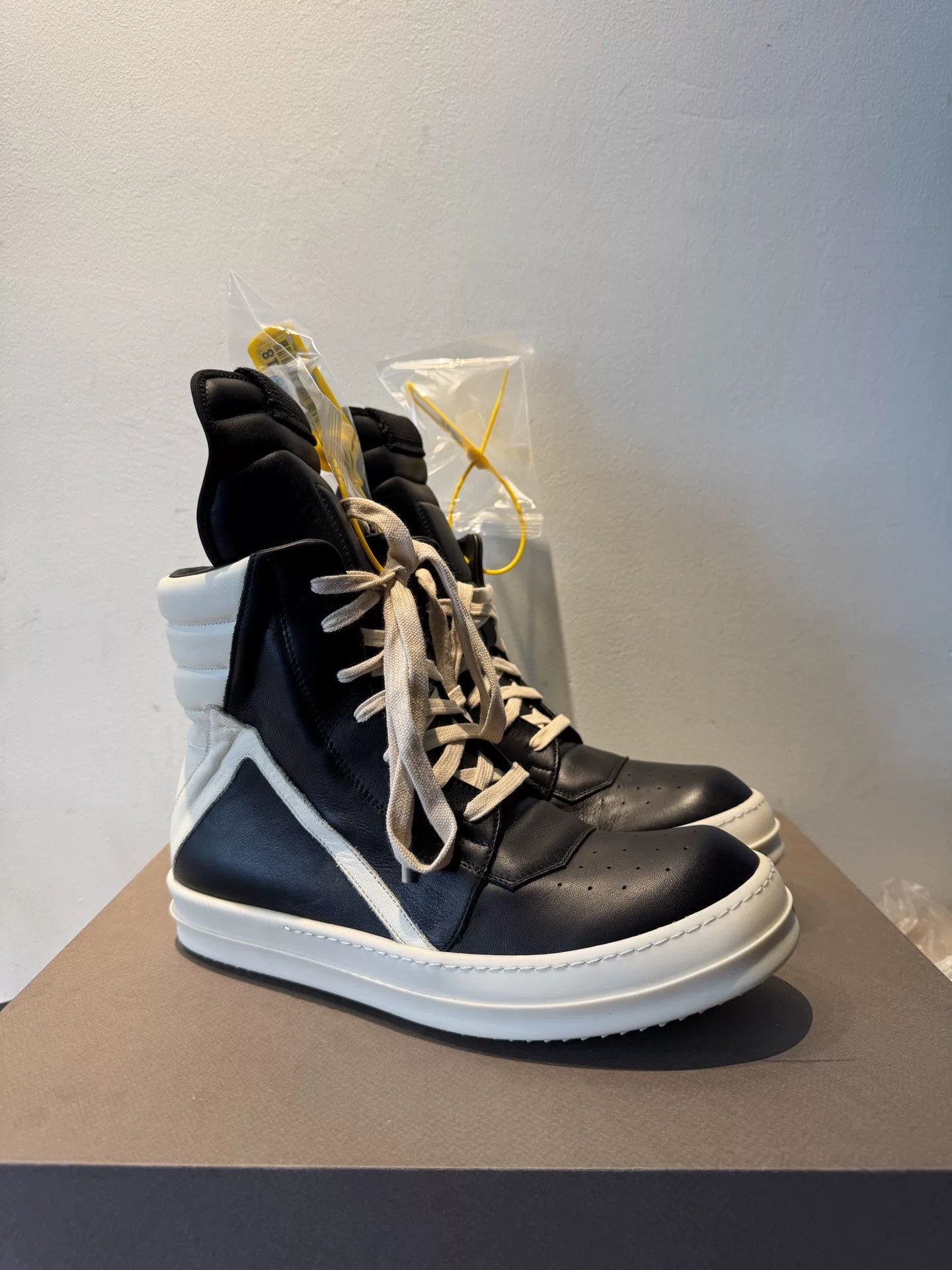 Rick Owens rick owens mainline triangle sneakers size 39.5 Size US 8.5 / EU 41-42 - 3 Thumbnail