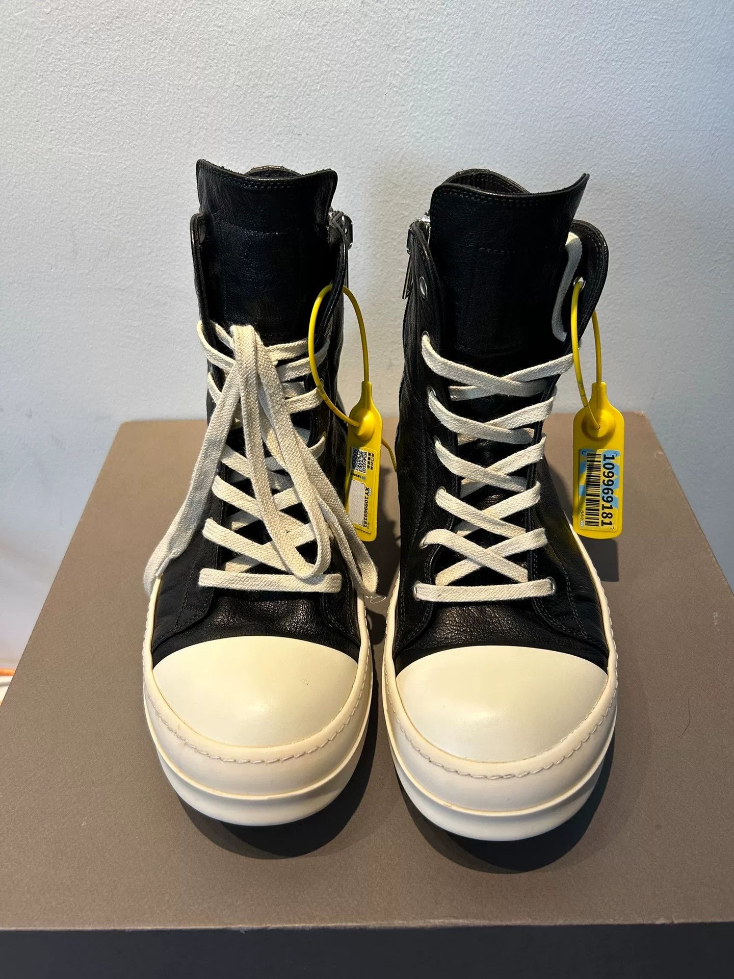 Rick Owens rick owens high-top leather sneakers size 42 Size US 9 / EU 42 - 2 Thumbnail