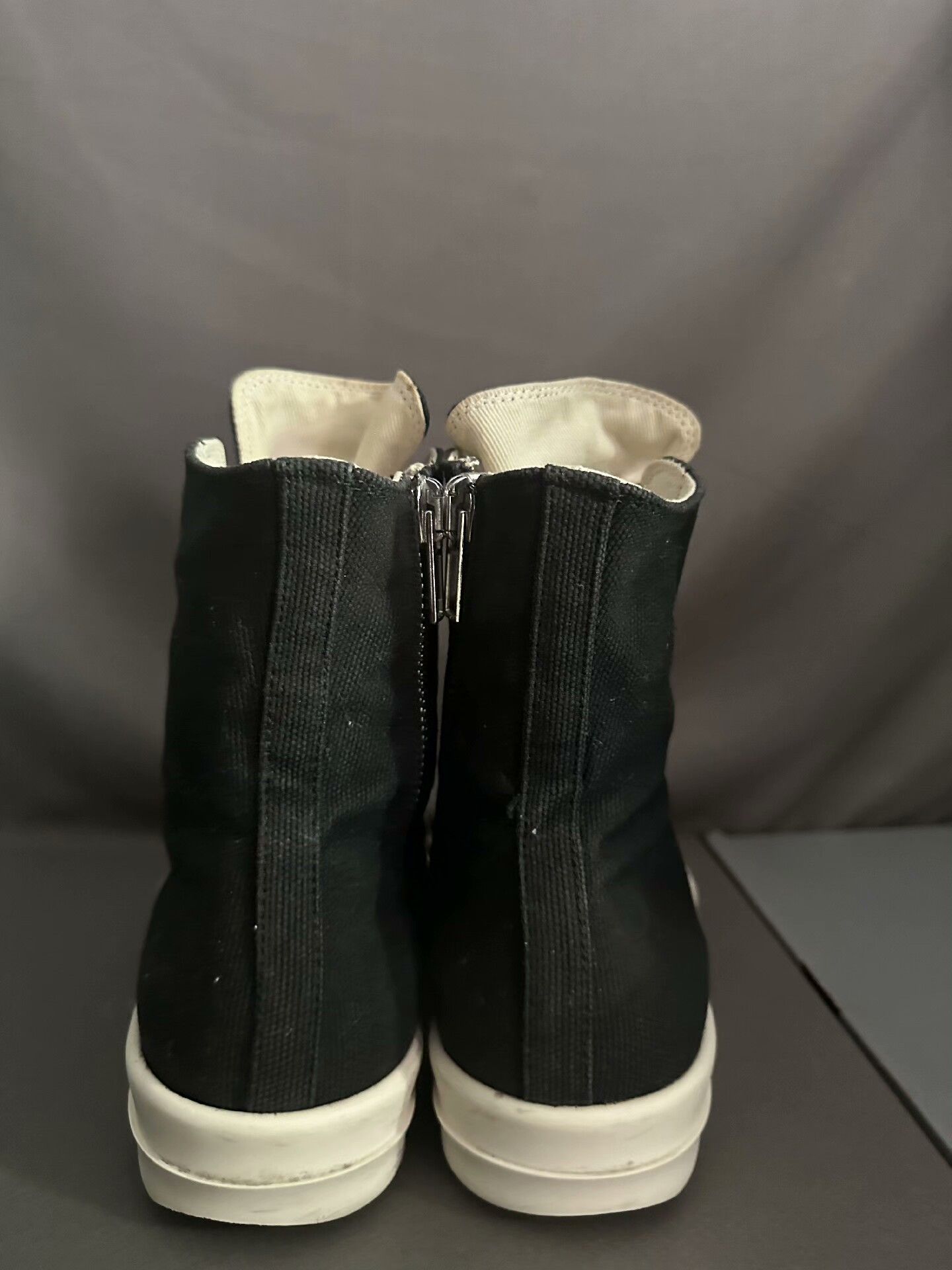 Rick Owens rick owens white lace-up high-top sneakers Size US 9 / EU 42 - 4 Thumbnail