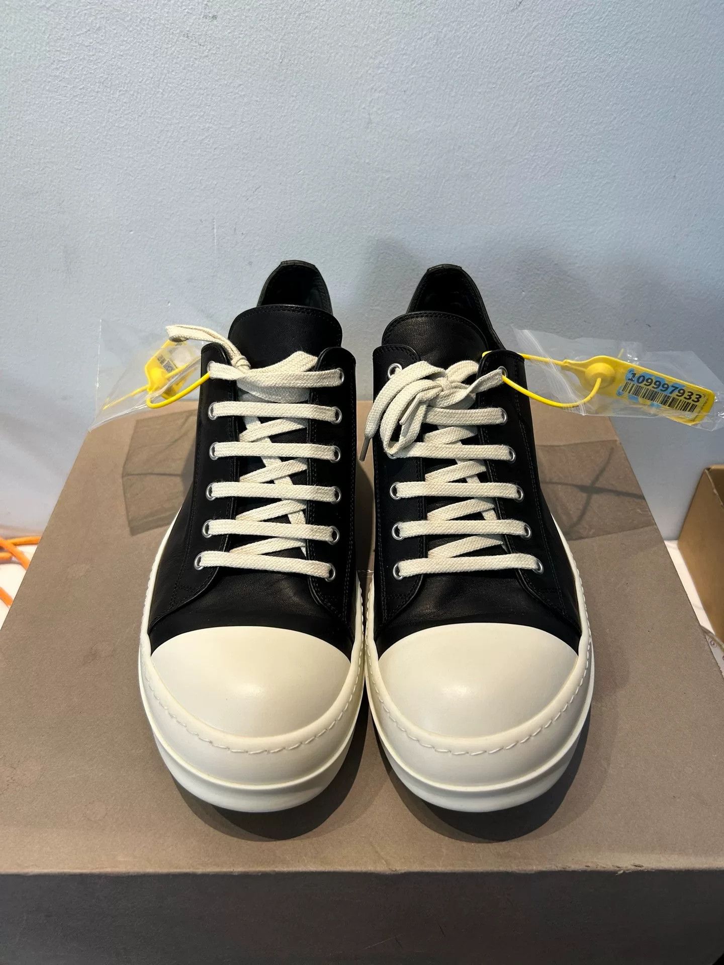Rick Owens rick owens low-top sneakers size 43 Size US 10 / EU 43 - 2 Thumbnail