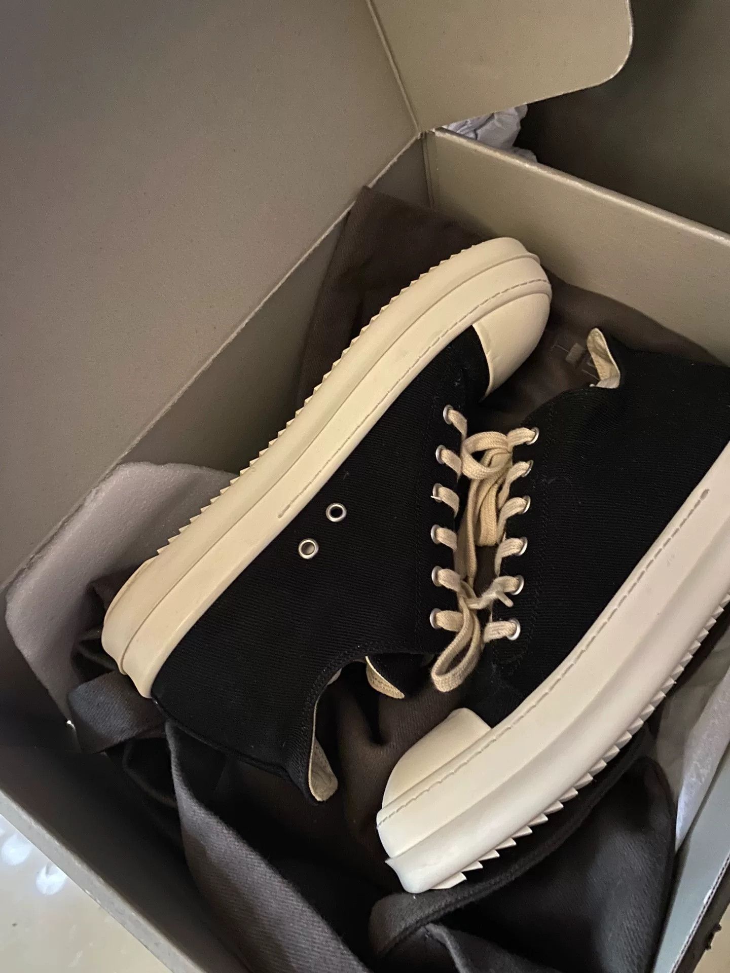 Rick Owens rick owens low top sneakers size 41 Size US 8 / EU 41 - 6 Thumbnail