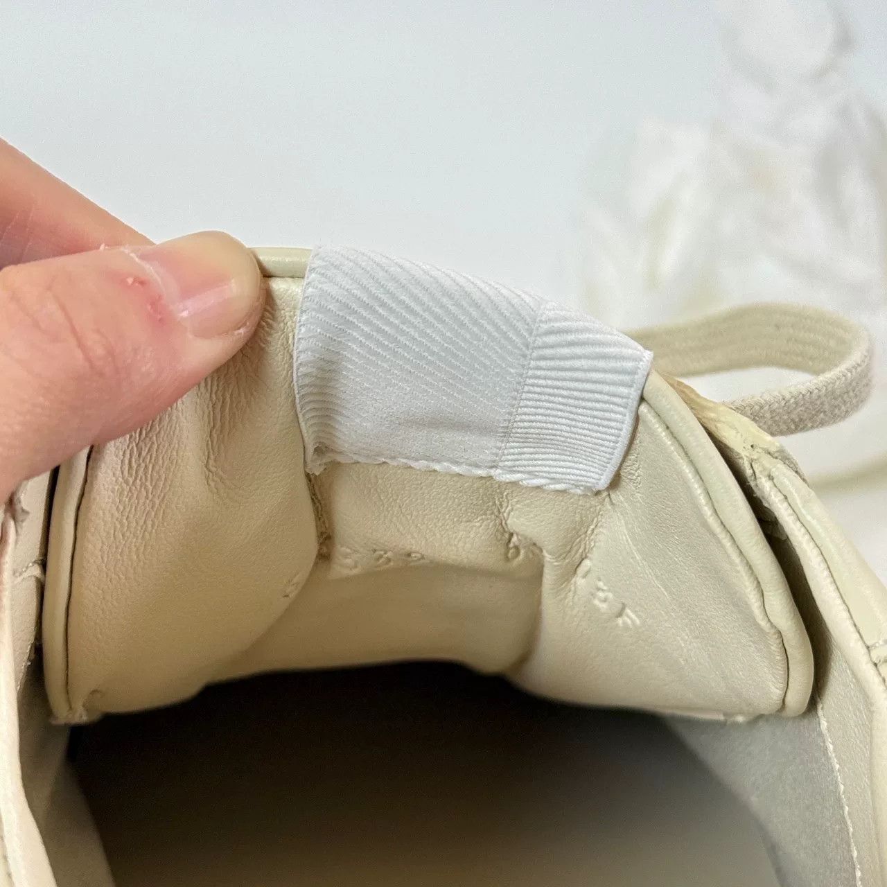 Gucci gucci 25 logo dad sneakers beige navy Size US 6.5 / EU 39-40 - 5 Thumbnail