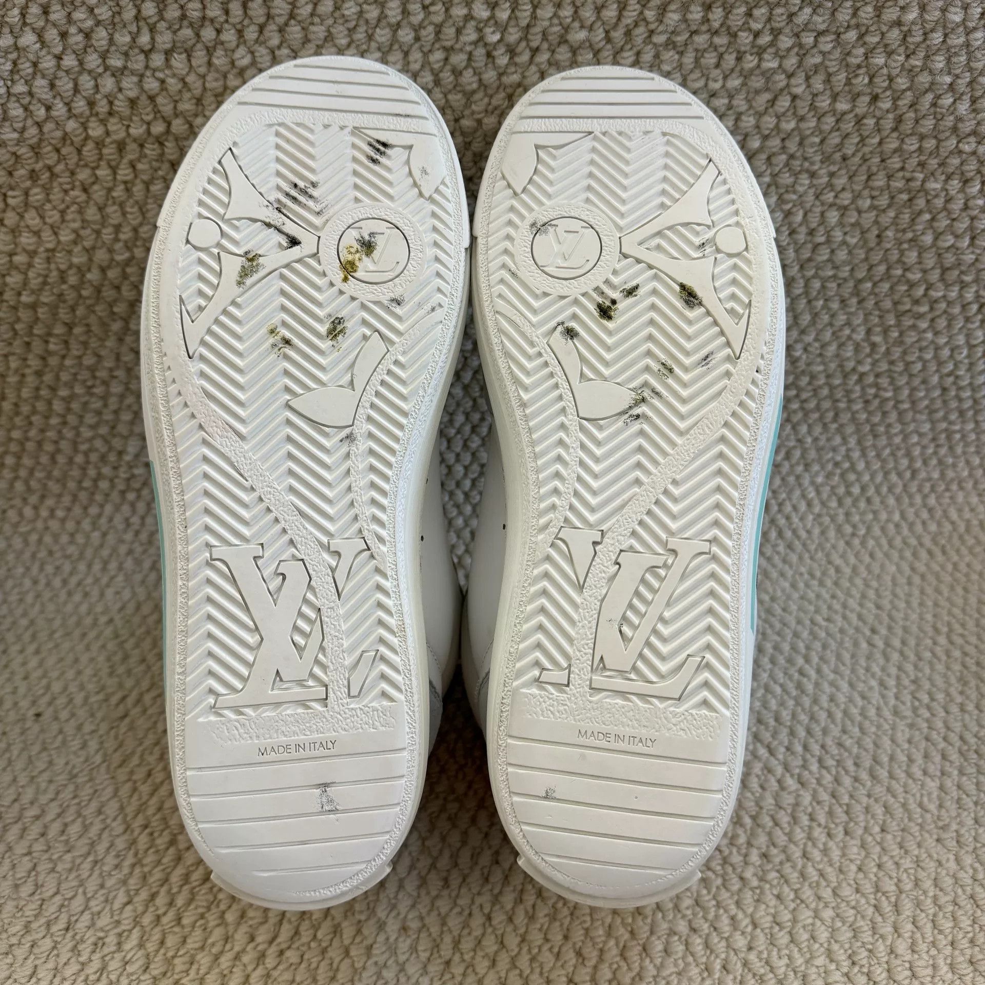 Louis Vuitton louis vuitton high-top logo sneakers for men Size US 9 / EU 42 - 7 Thumbnail