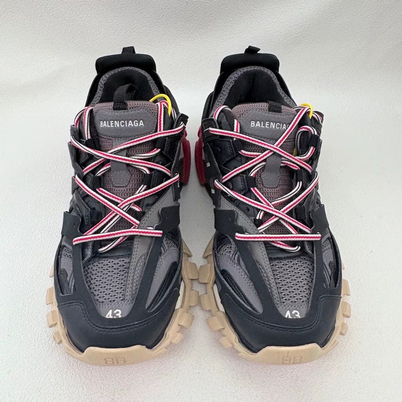 Balenciaga balenciaga men's track shoes black red color Size US 10 / EU 43 - 2 Thumbnail
