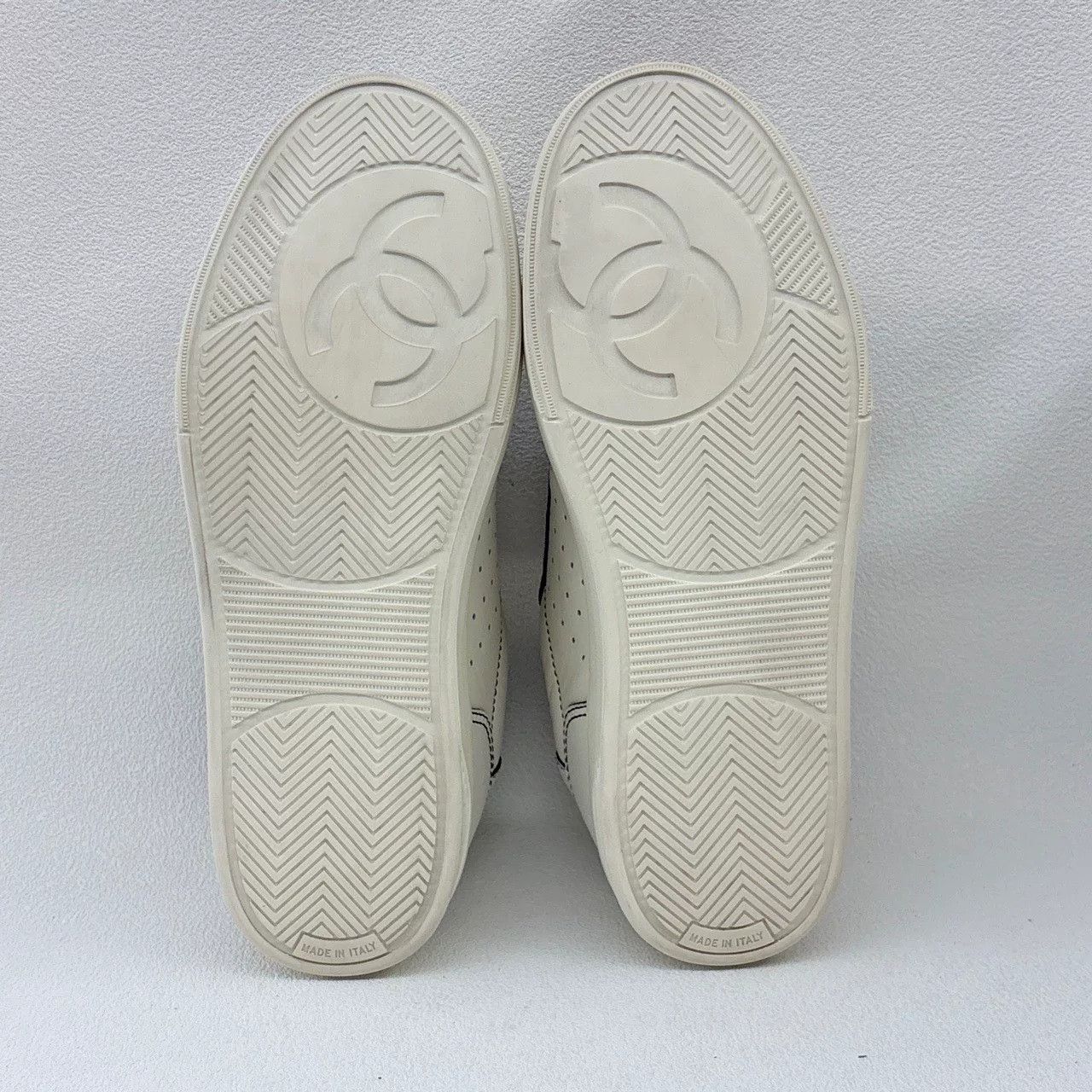 Chanel chanel white low-top casual sneakers for men Size US 8 / EU 41 - 6 Thumbnail