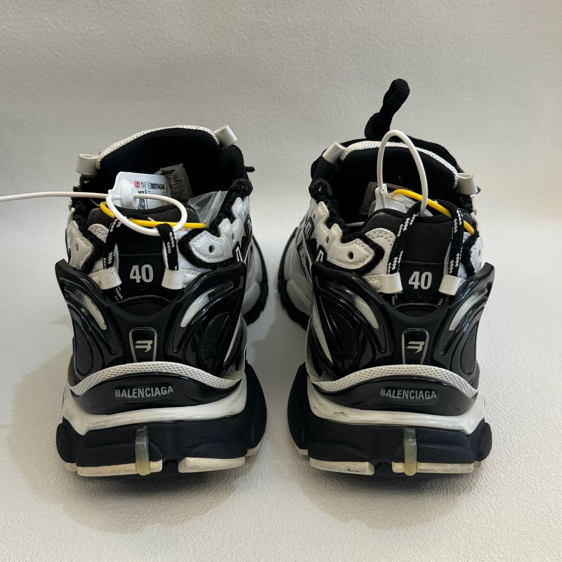 Balenciaga balenciaga runner black and white sneakers Size US 7.5 / EU 40-41 - 5 Thumbnail