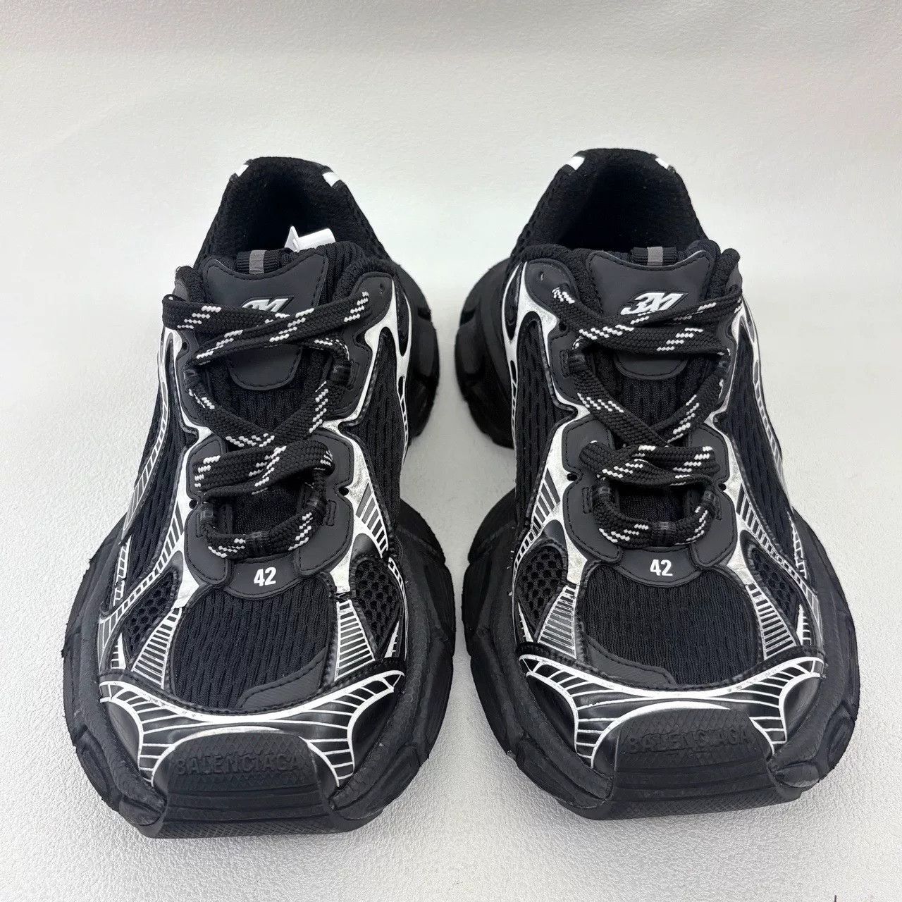 Balenciaga balenciaga 3xl thick-soled low-top sneakers Size US 9 / EU 42 - 3 Thumbnail