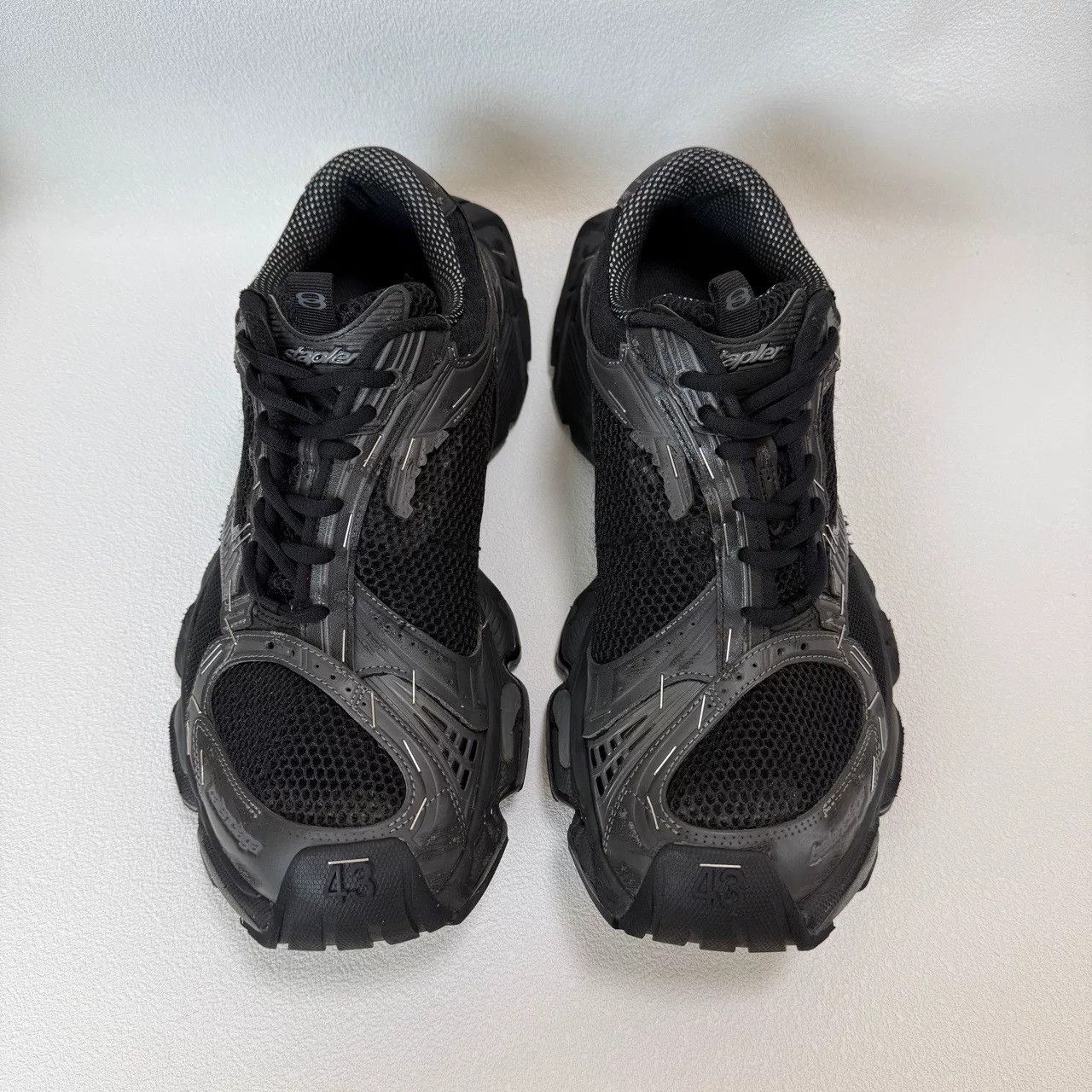 Balenciaga balenciaga stapler black low-top sneakers Size US 10.5 / EU 43-44 - 2 Thumbnail