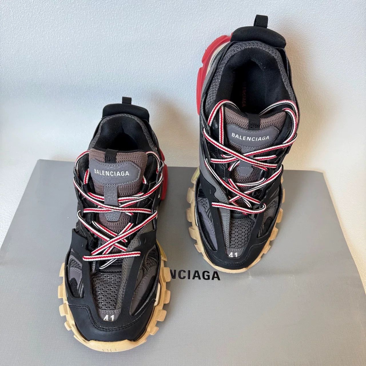 Balenciaga balenciaga black and red track sneakers Size US 10 / EU 43 - 8 Thumbnail