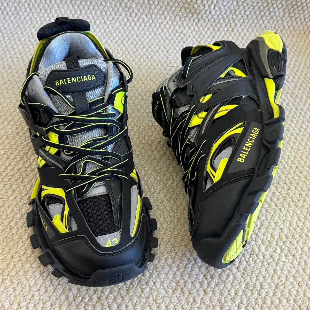 Balenciaga balenciaga track 1.0 low-top dad shoes Size US 10 / EU 43 - 8 Thumbnail