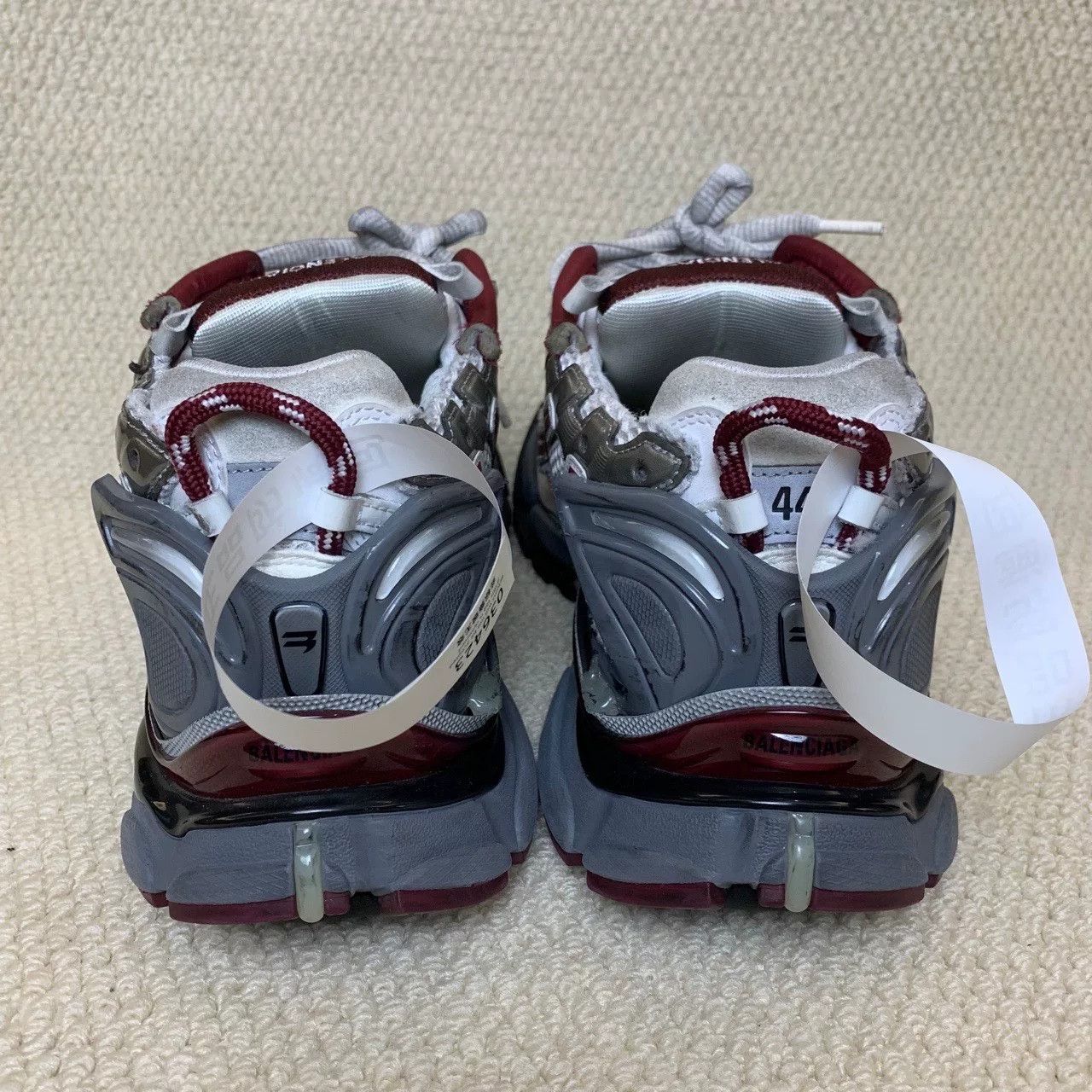 Balenciaga balenciaga runner lifestyle shoes in white gray red Size US 10 / EU 43 - 4 Thumbnail