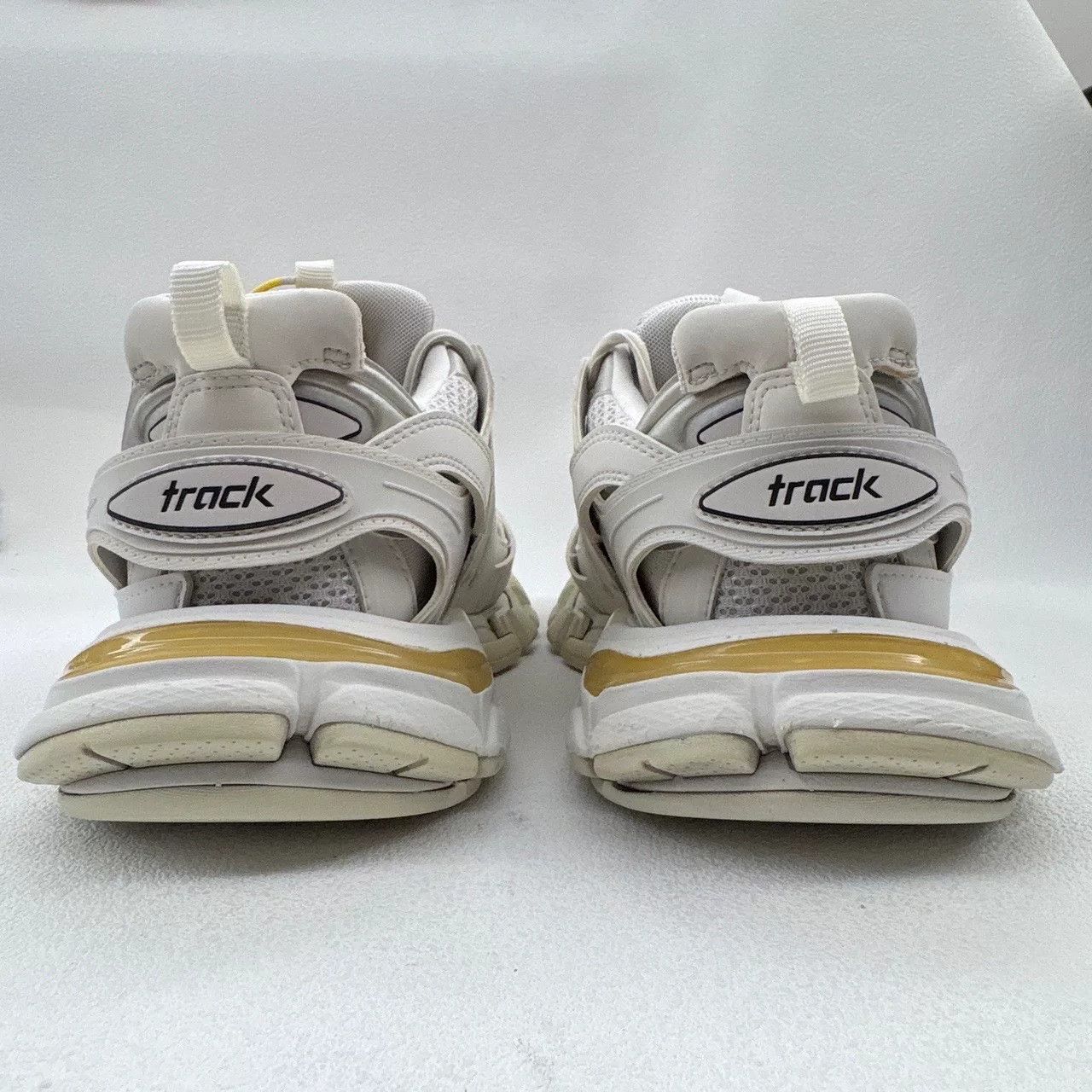 Balenciaga balenciaga track white low-top sneakers Size US 9 / EU 42 - 4 Thumbnail