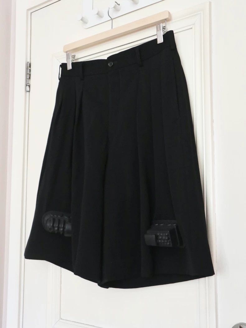 Comme des Garcons Comme des Garcons Black Pleated Toy Shorts Size US 36 / EU 52 - 2 Thumbnail