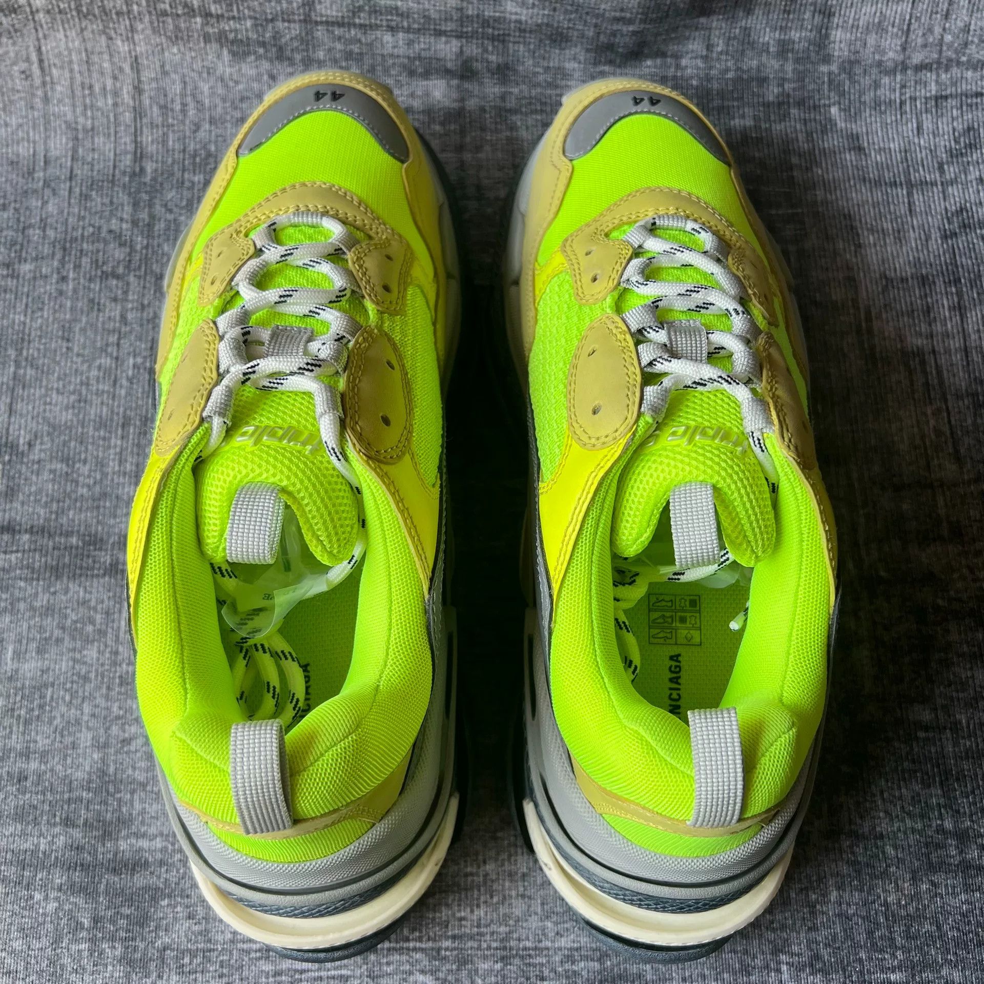 Balenciaga Balenciaga Triple S Sneakers in Neon Yellow/Gray Size US 10 / EU 43 - 5 Thumbnail