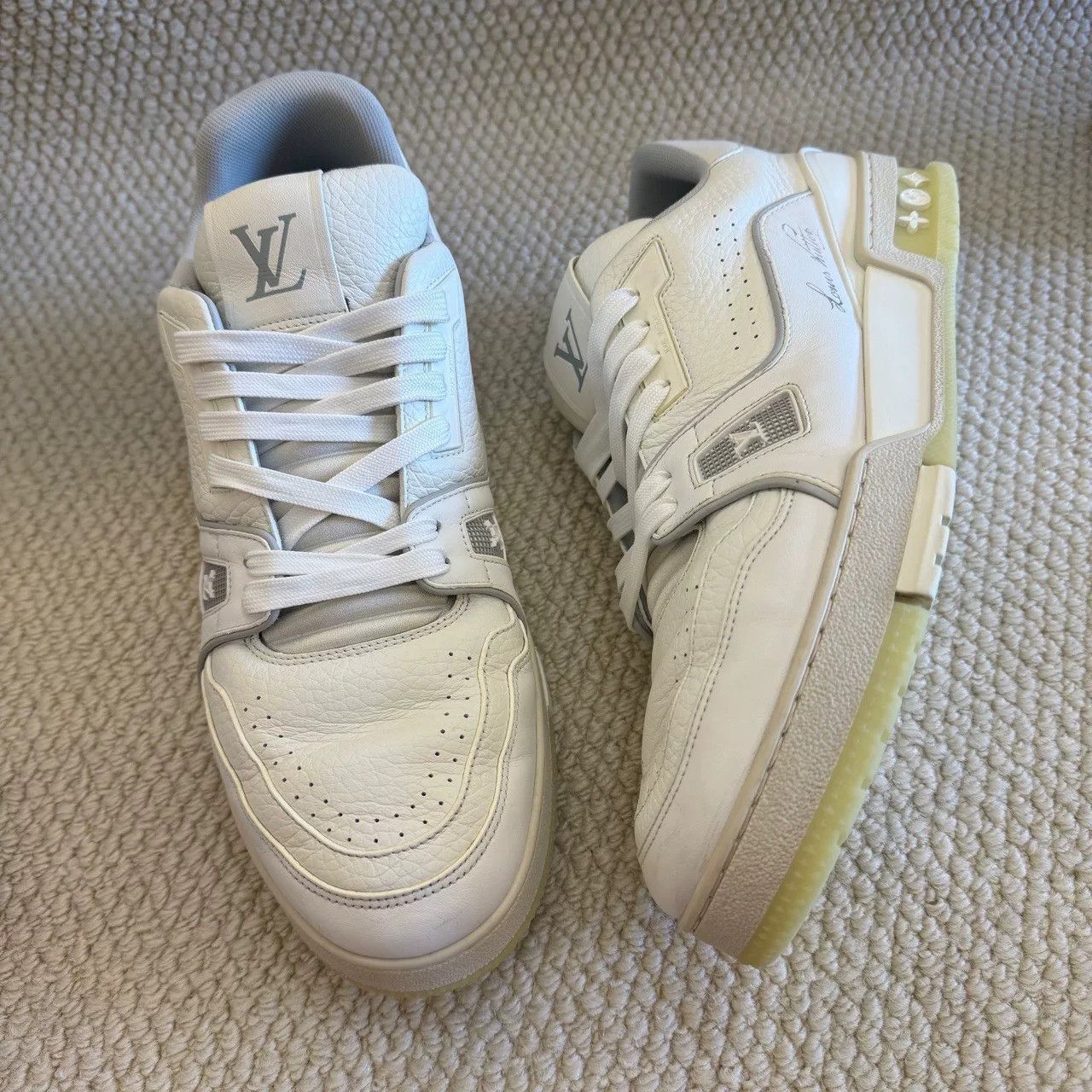 Louis Vuitton louis vuitton low-top sneaker in white Size US 9.5 / EU 42-43 - 7 Thumbnail