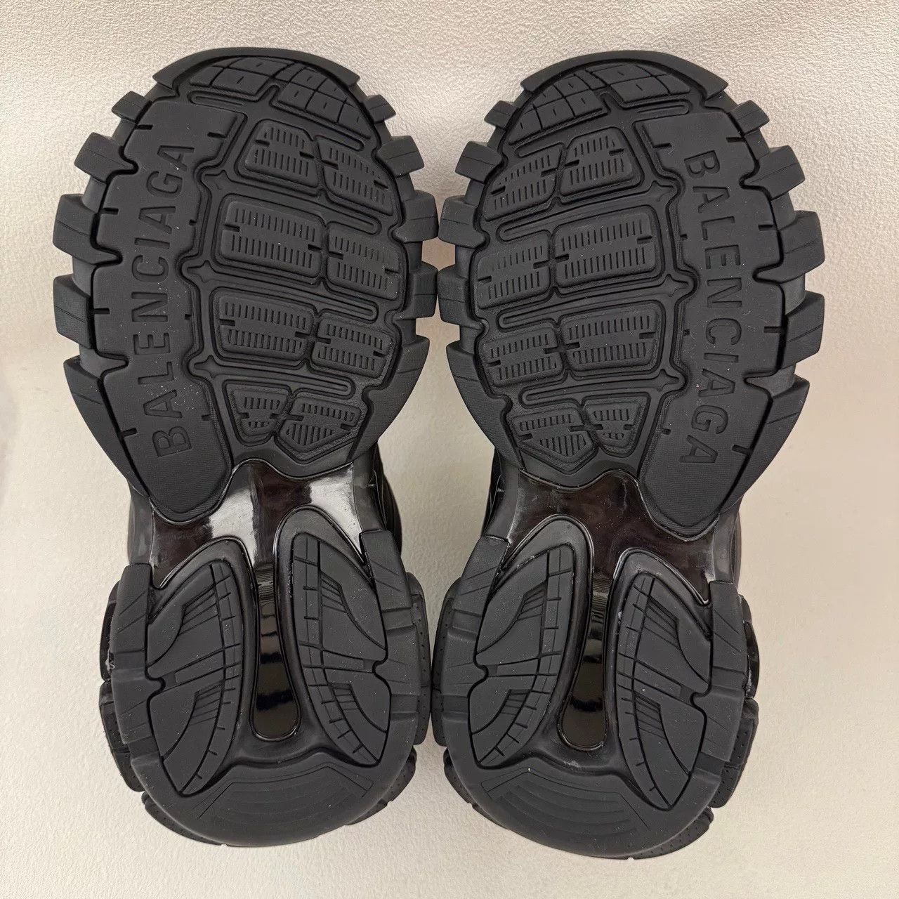 Balenciaga balenciaga track 1.0 black sneakers for men Size US 10 / EU 43 - 6 Thumbnail
