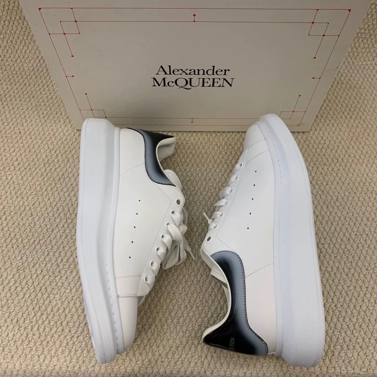 Alexander McQueen alexander mcqueen oversized white low-top sneakers Size US 10 / EU 43 - 9 Thumbnail