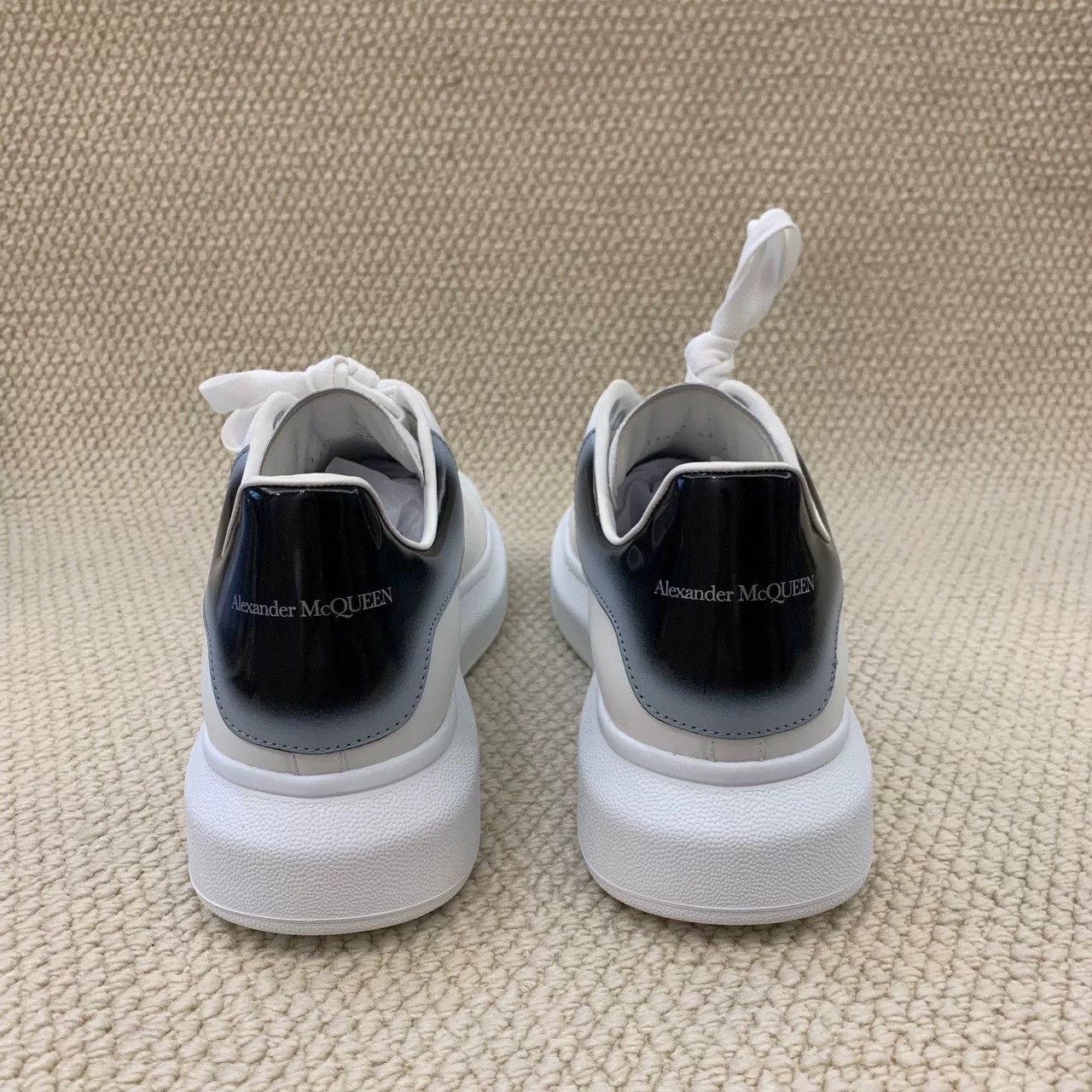 Alexander McQueen alexander mcqueen oversized white low-top sneakers Size US 10 / EU 43 - 5 Thumbnail