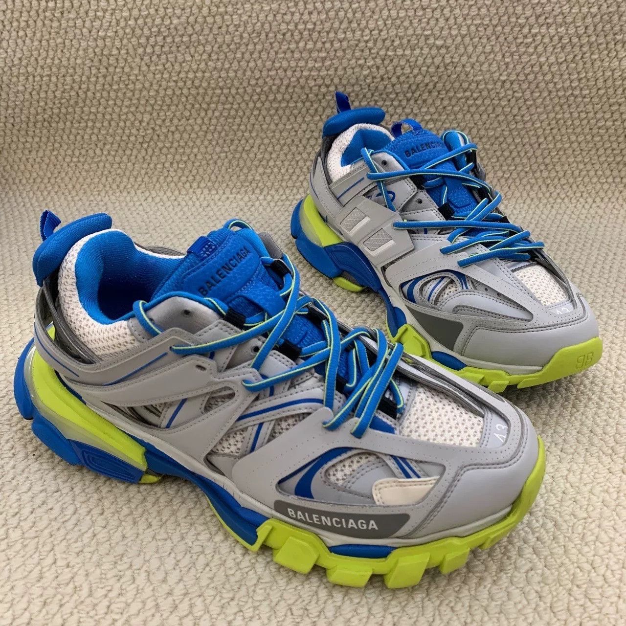 Balenciaga balenciaga track low-top dad shoes gray blue Size US 10 / EU 43 - 4 Thumbnail