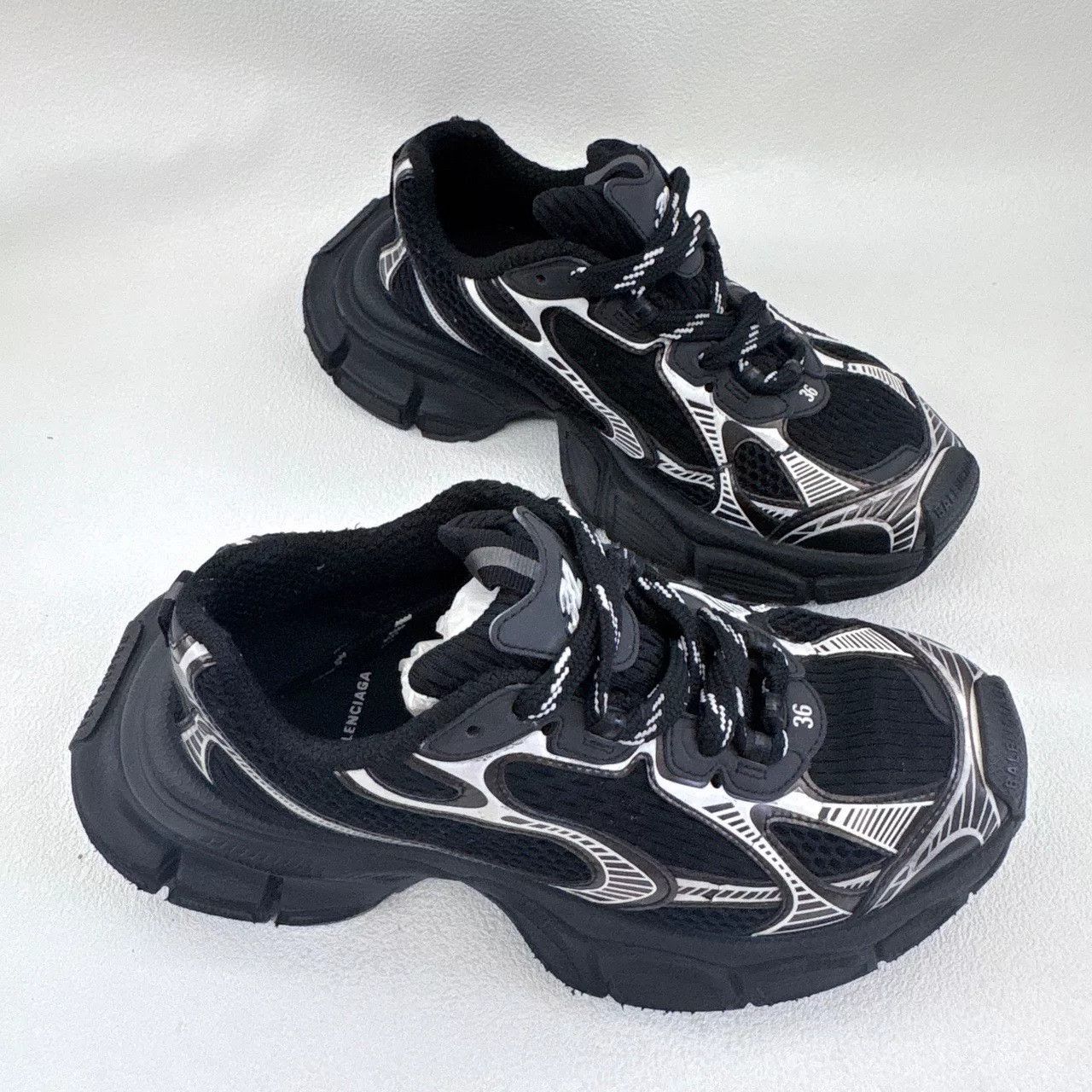 Balenciaga balenciaga thick-soled low-top dad sneakers Size US 6 / IT 36 - 4 Thumbnail