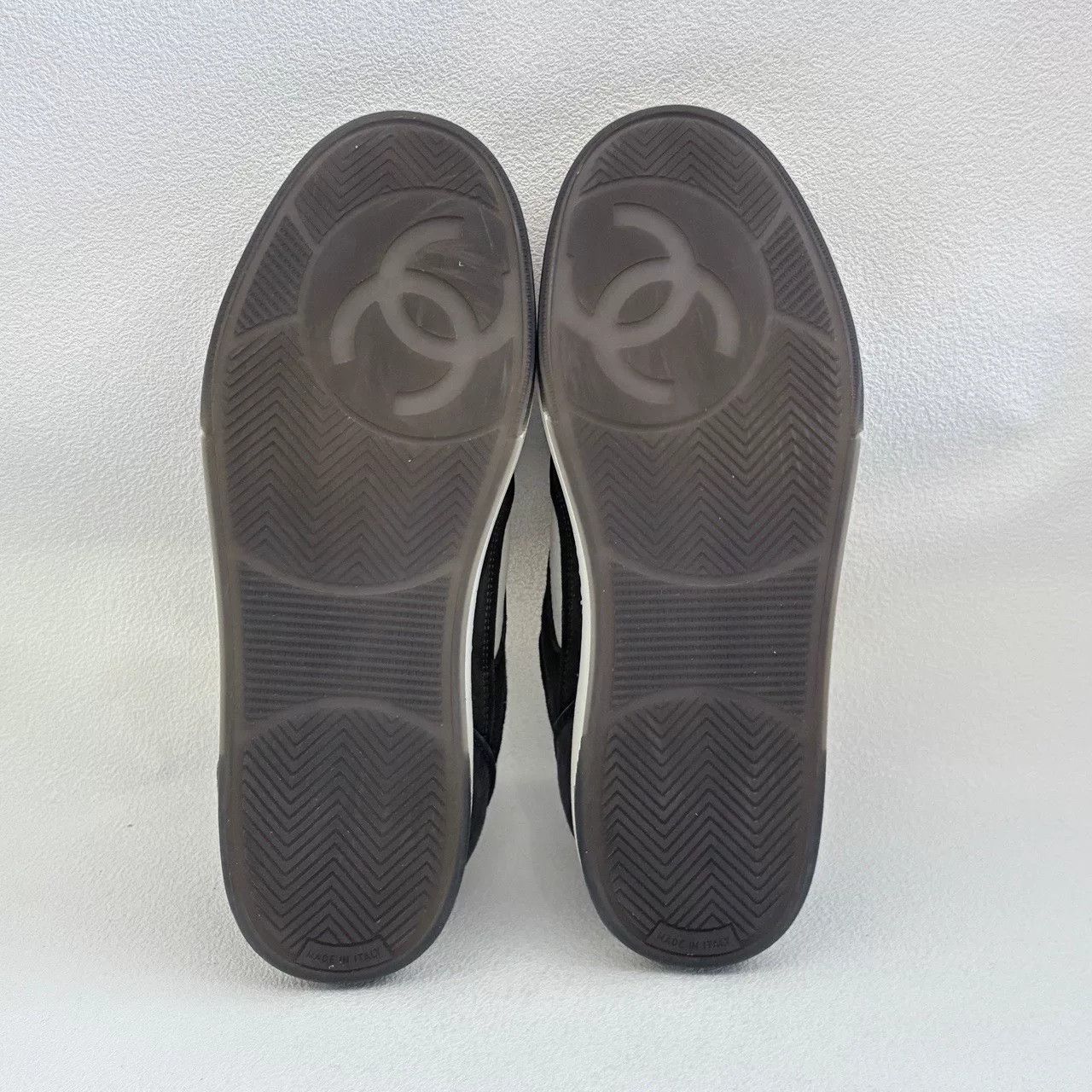 Chanel chanel black white panda slip-on sneakers Size US 8 / IT 38 - 7 Thumbnail