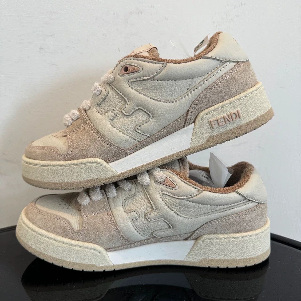 Fendi fendi match pink suede low-top sneakers Size US 5 / IT 35 - 5 Thumbnail