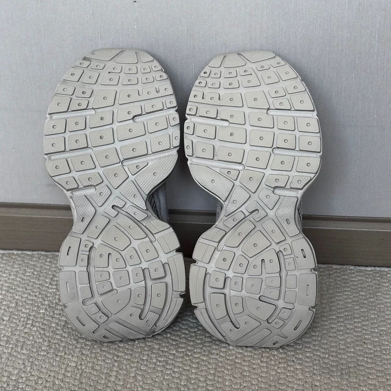 Balenciaga balenciaga 3xl dad sneakers in beige Size US 6 / IT 36 - 4 Thumbnail