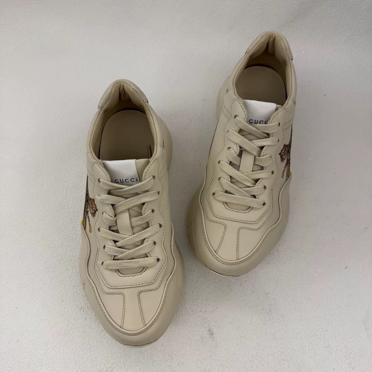 Gucci gucci rhyton leather low-top sneakers ivory white Size US 5.5 / IT 35.5 - 6 Thumbnail