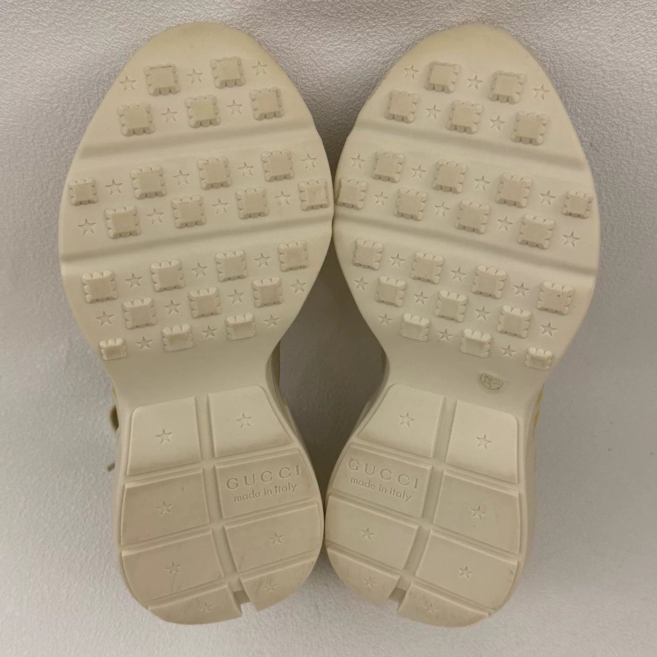 Gucci gucci rhyton leather low-top sneakers ivory white Size US 5.5 / IT 35.5 - 5 Thumbnail