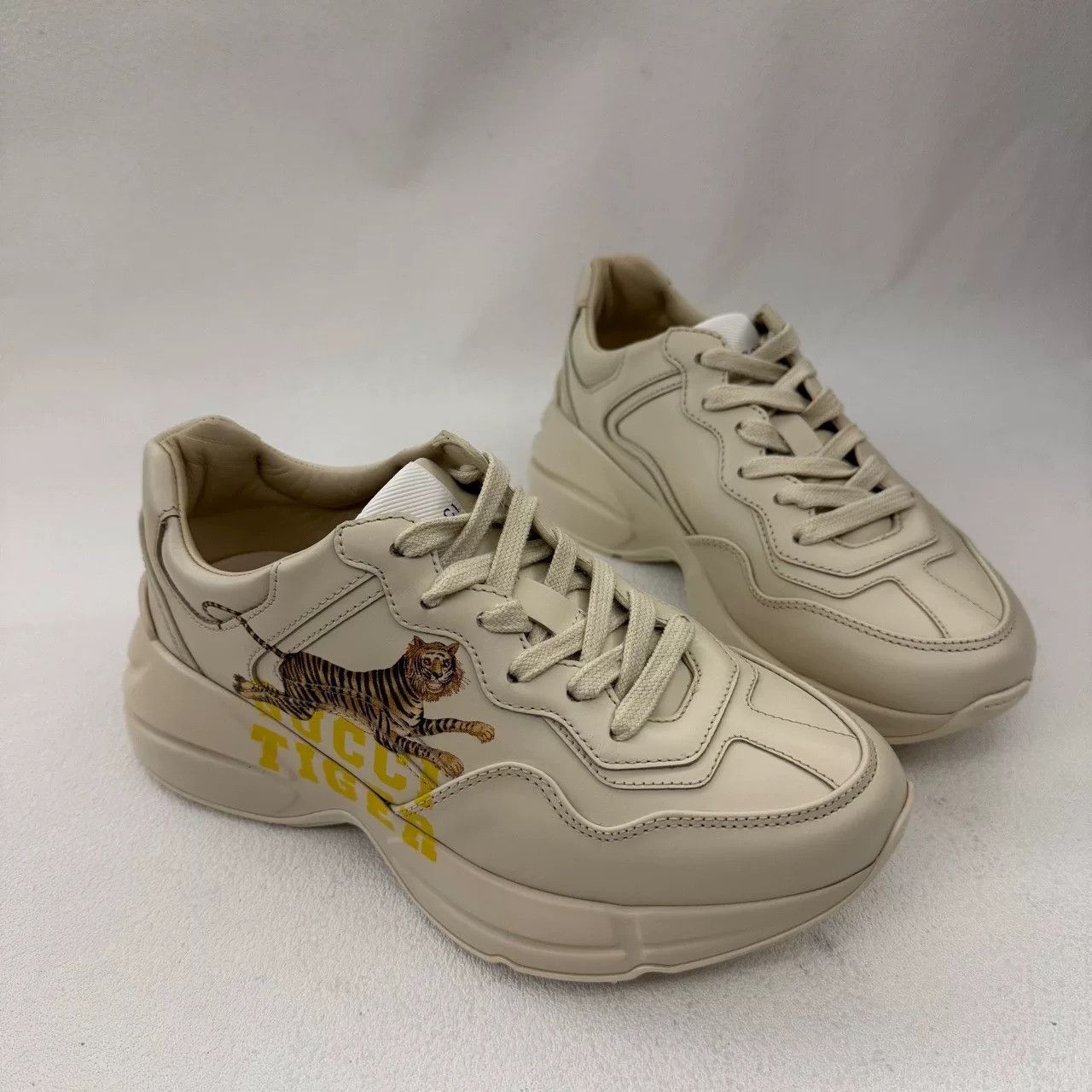 Gucci gucci rhyton leather low-top sneakers ivory white Size US 5.5 / IT 35.5 - 3 Thumbnail