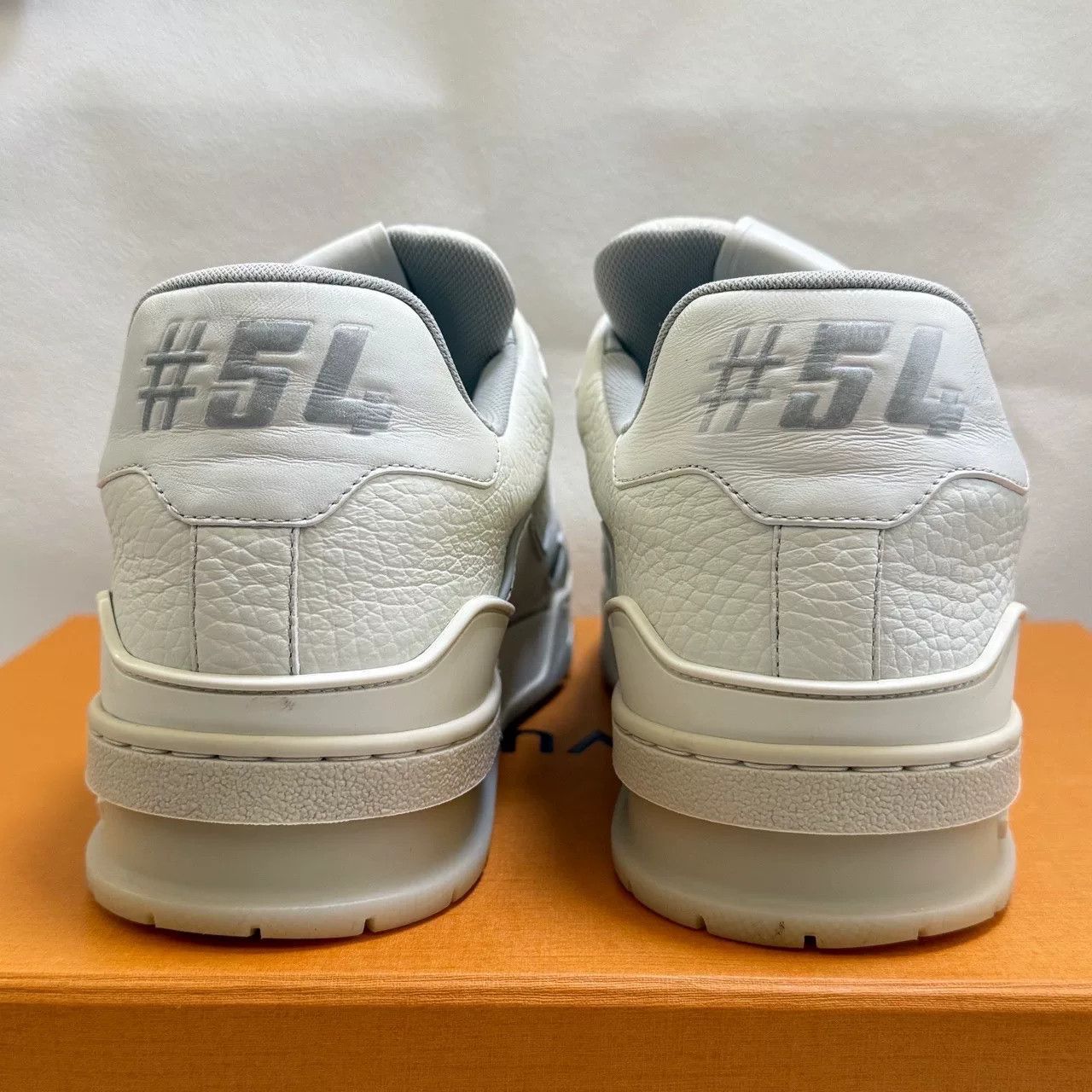 Louis Vuitton louis vuitton white leather trainer sneakers Size US 7.5 / EU 40-41 - 5 Thumbnail