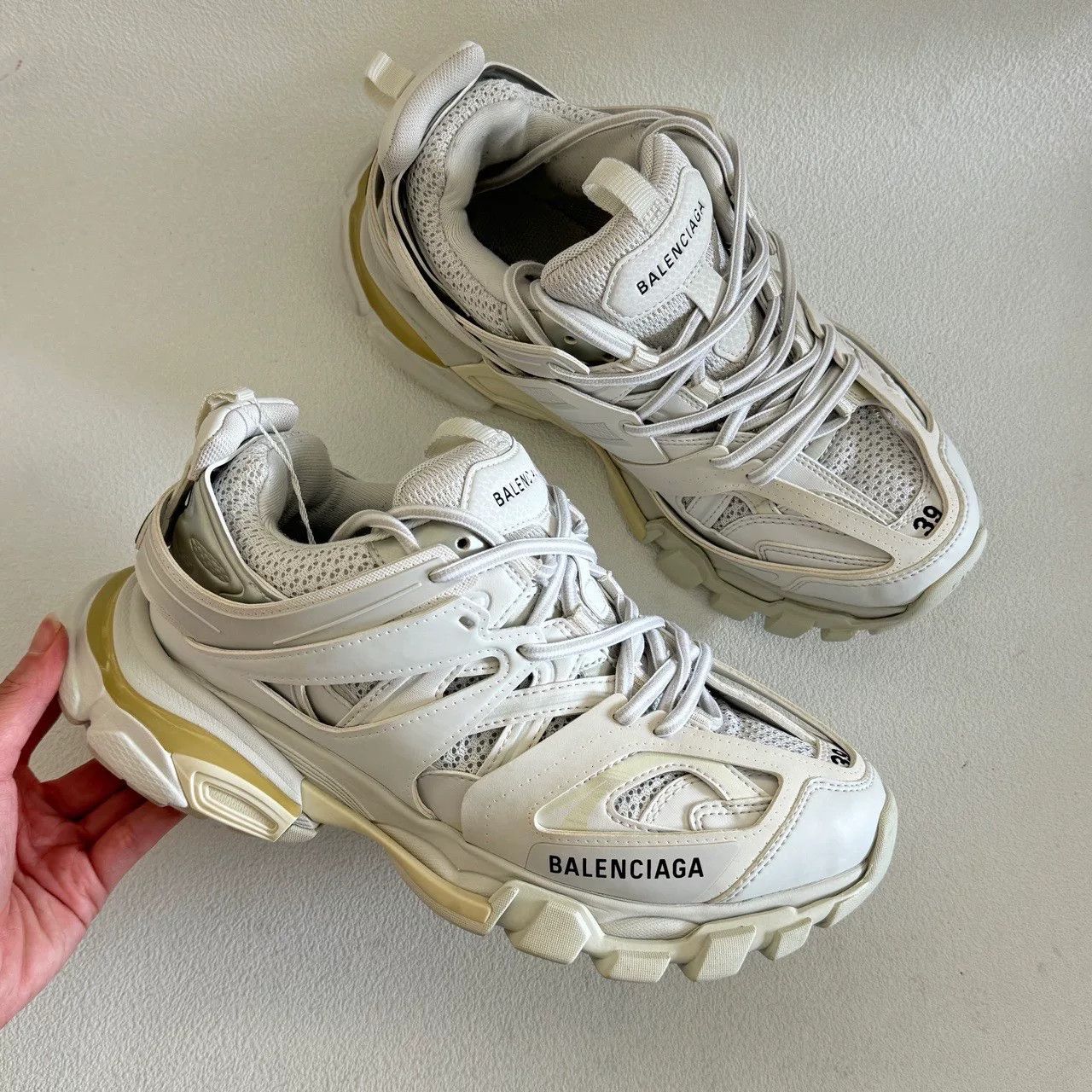 Balenciaga balenciaga track 1.0 dad sneakers in white Size US 8.5 / EU 41-42 - 7 Thumbnail