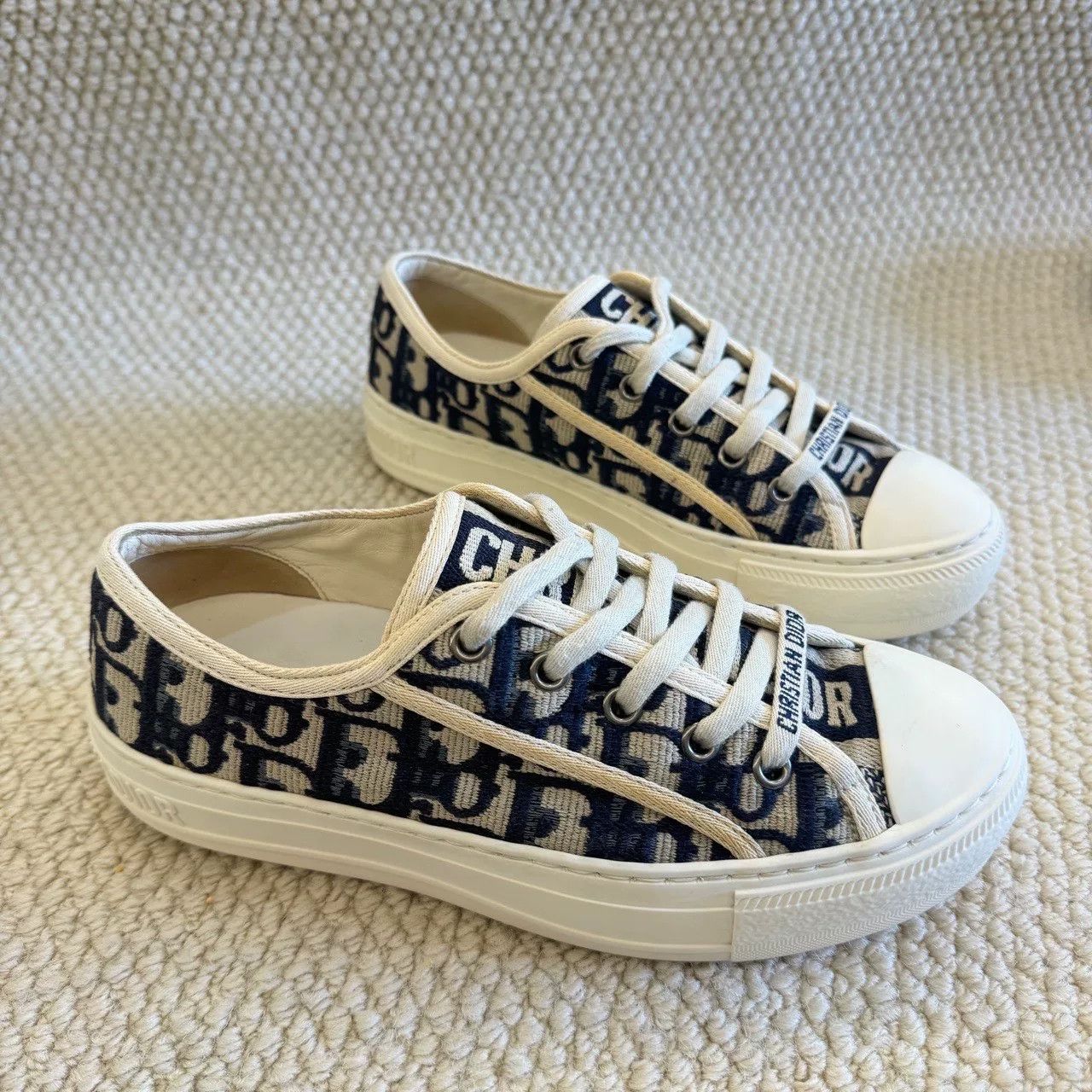 Dior dior walk'n'dior canvas low-top sneakers Size US 5.5 / IT 35.5 - 3 Thumbnail