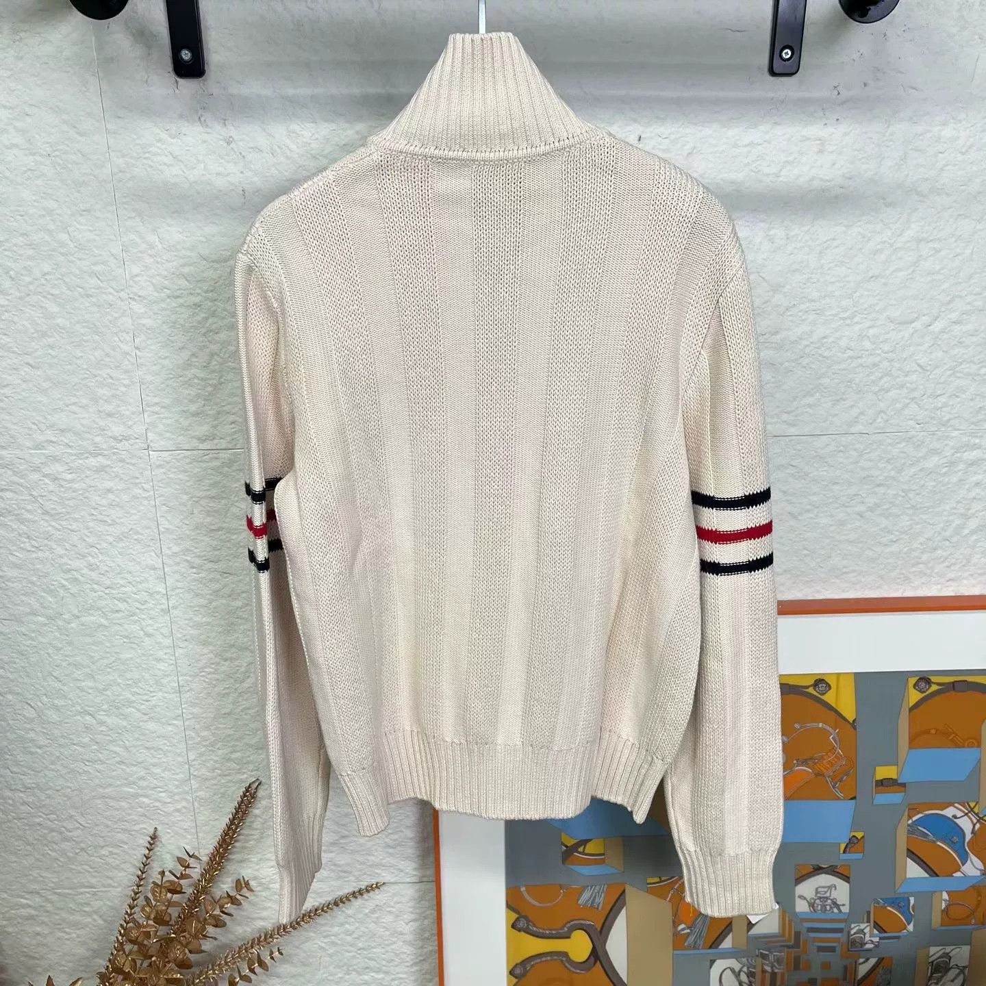 Gucci gucci beige double g embroidered jacket Size S / US 4 / IT 40 - 2 Thumbnail