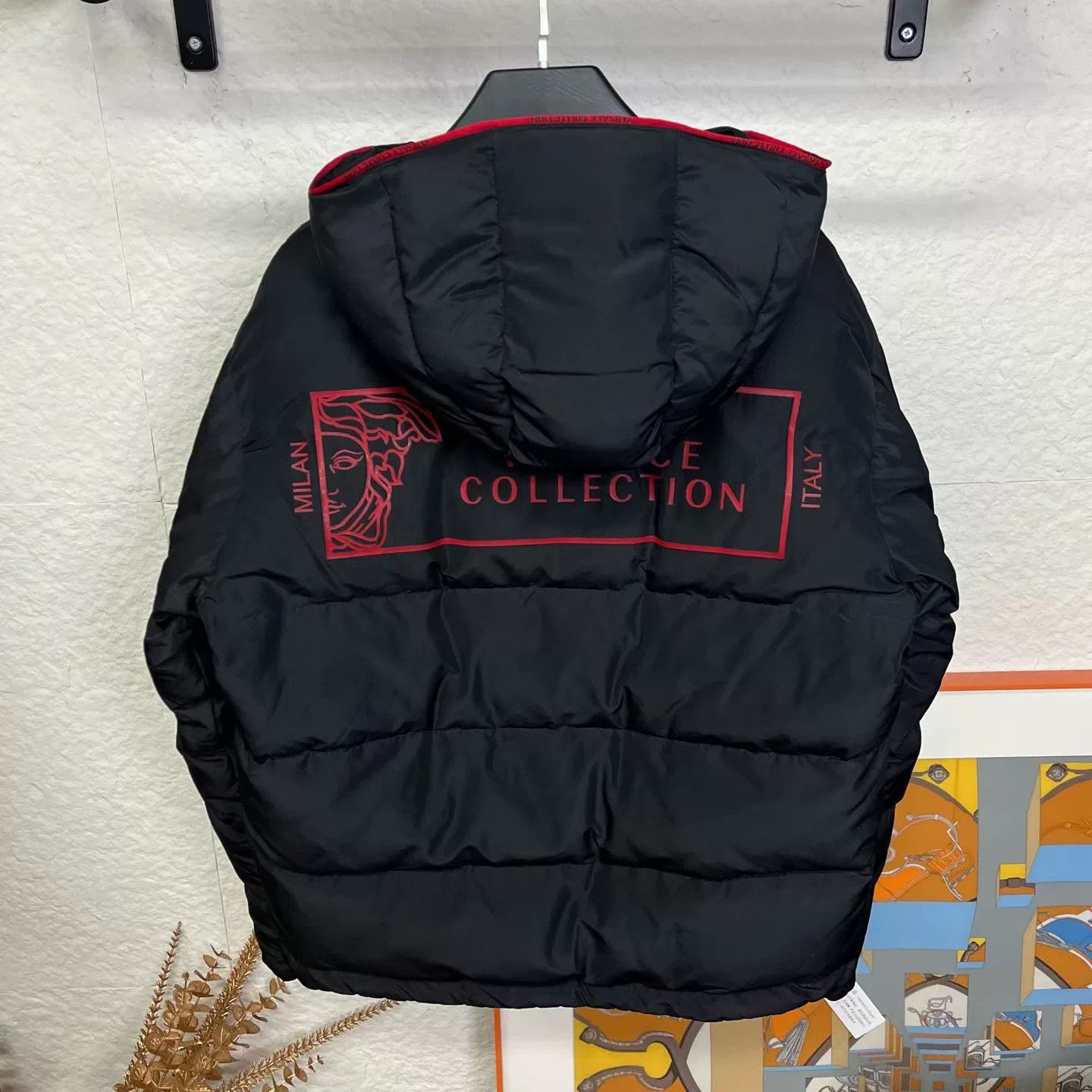 Versace versace medusa black puffer jacket size 48 Size US L / EU 52-54 / 3 - 2 Thumbnail