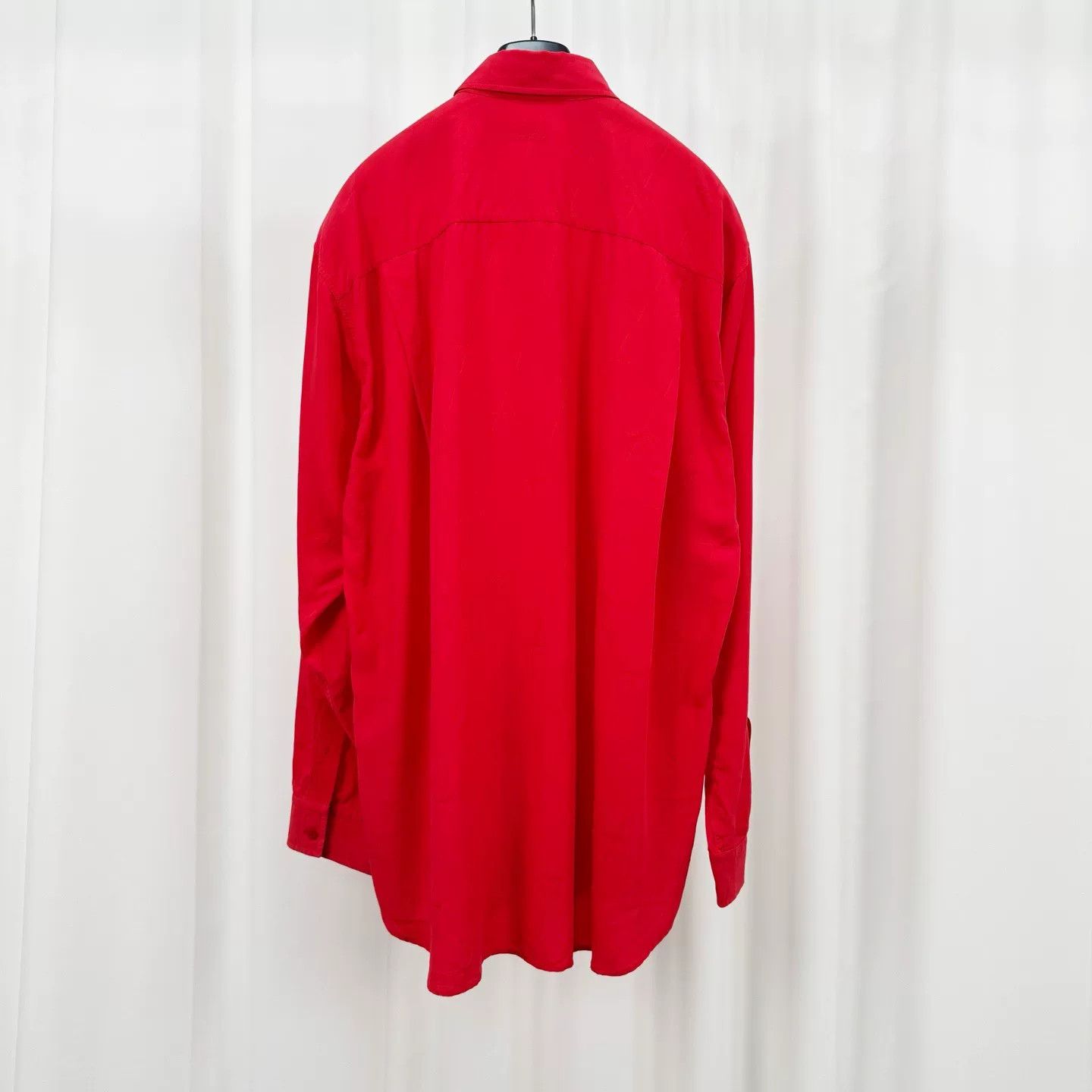 Balenciaga balenciaga red silk long sleeve shirt Size US S / EU 44-46 / 1 - 2 Thumbnail