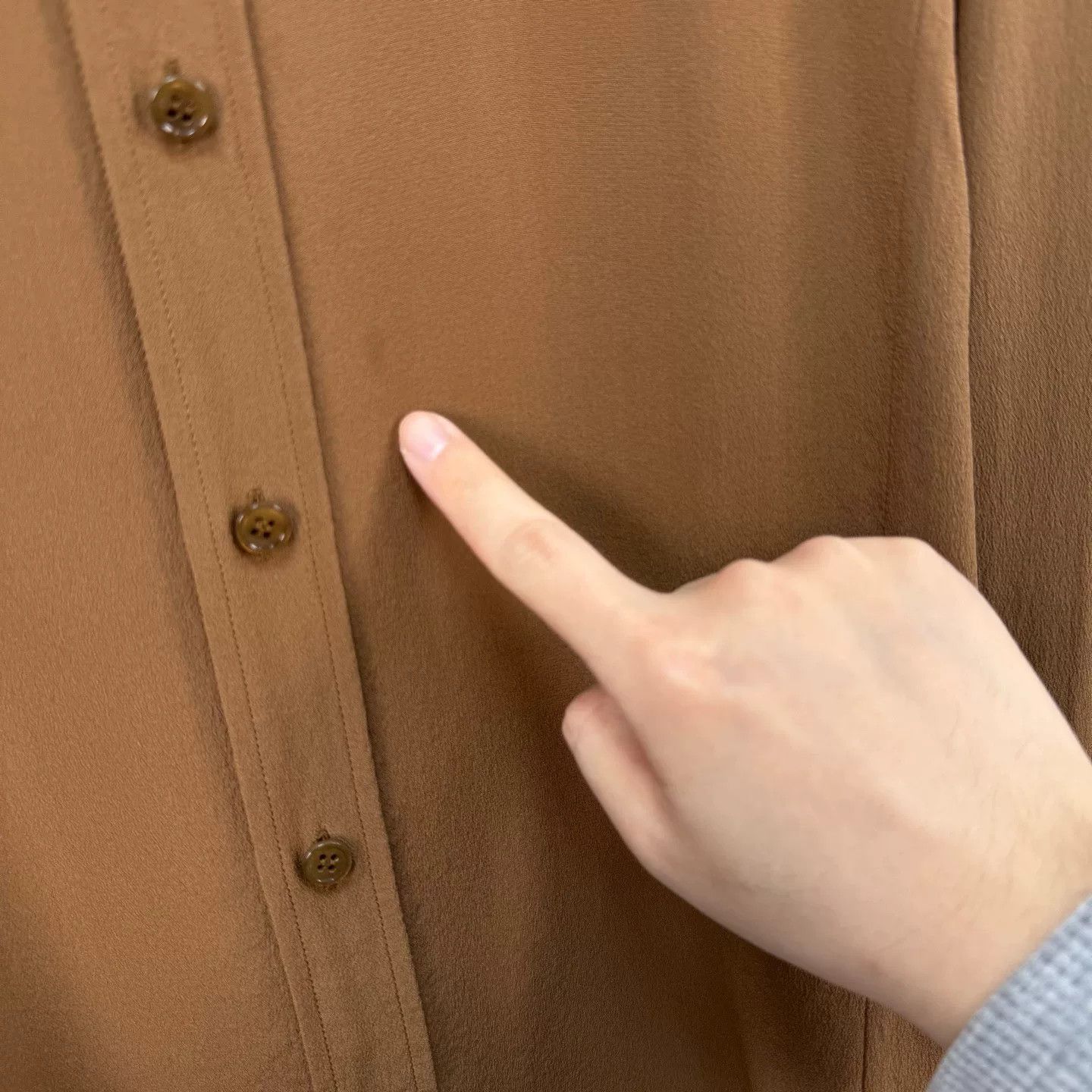 Saint Laurent Paris brown silk shirt with cuff details Size S / US 4 / IT 40 - 5 Thumbnail