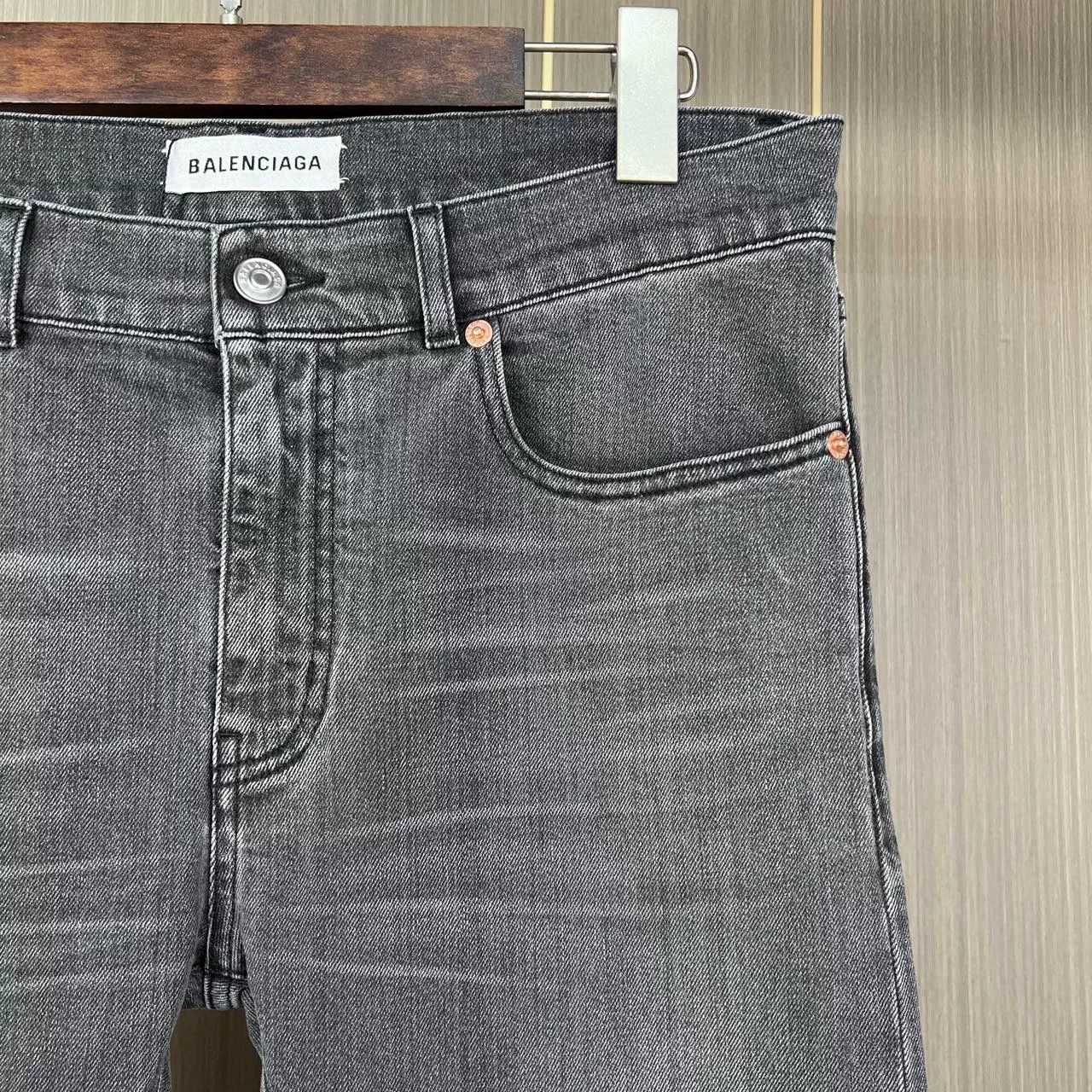 Balenciaga balenciaga distressed denim jeans W30 Size US 30 / EU 46 - 6 Thumbnail