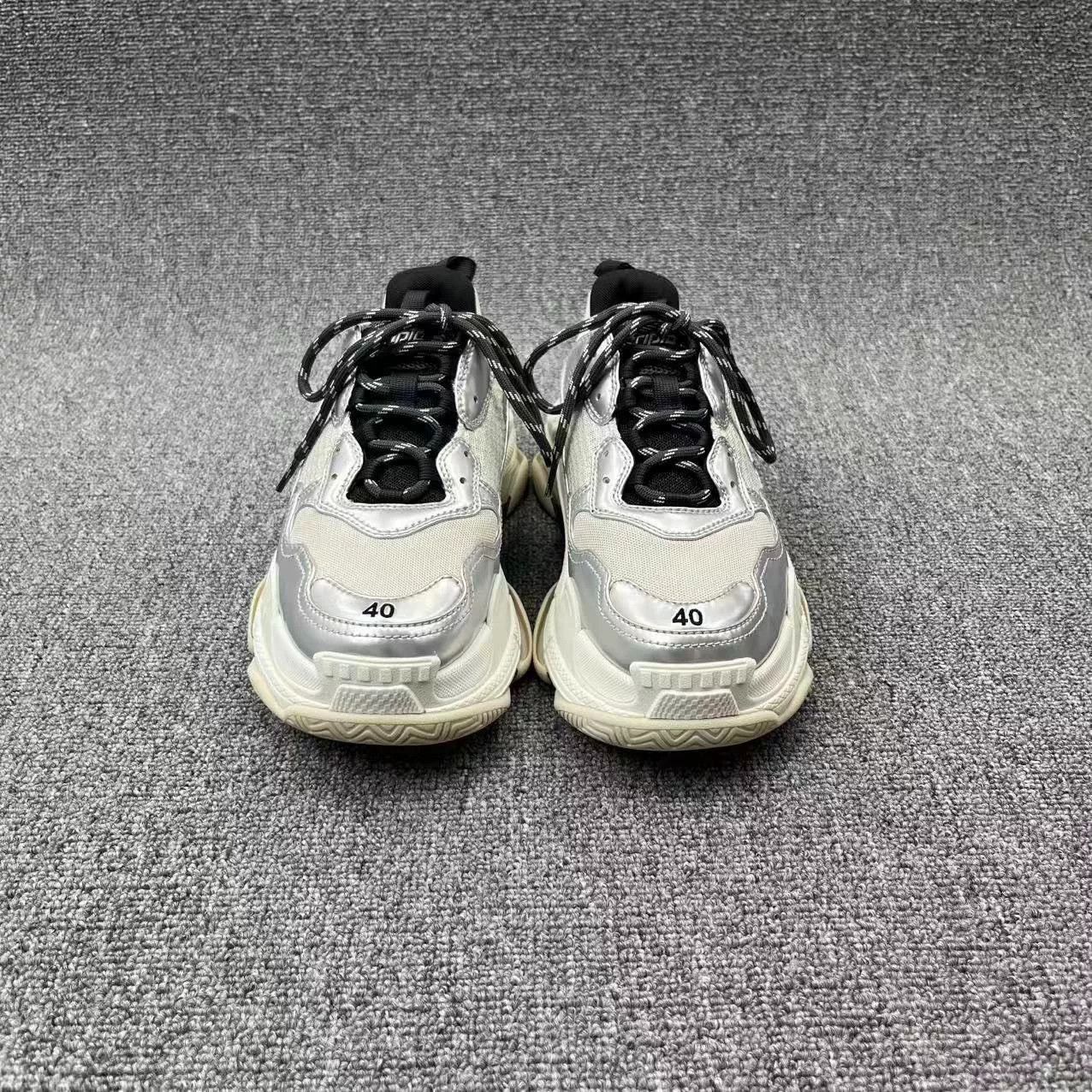 Balenciaga Balenciaga Triple S Silver Mirror Dad Sneakers Size US 7.5 / EU 40-41 - 2 Thumbnail