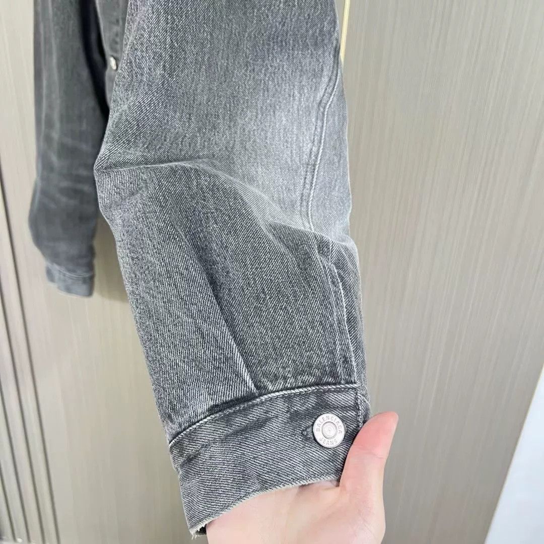 Balenciaga balenciaga denim jacket with irregular pattern Size US M / EU 48-50 / 2 - 4 Thumbnail