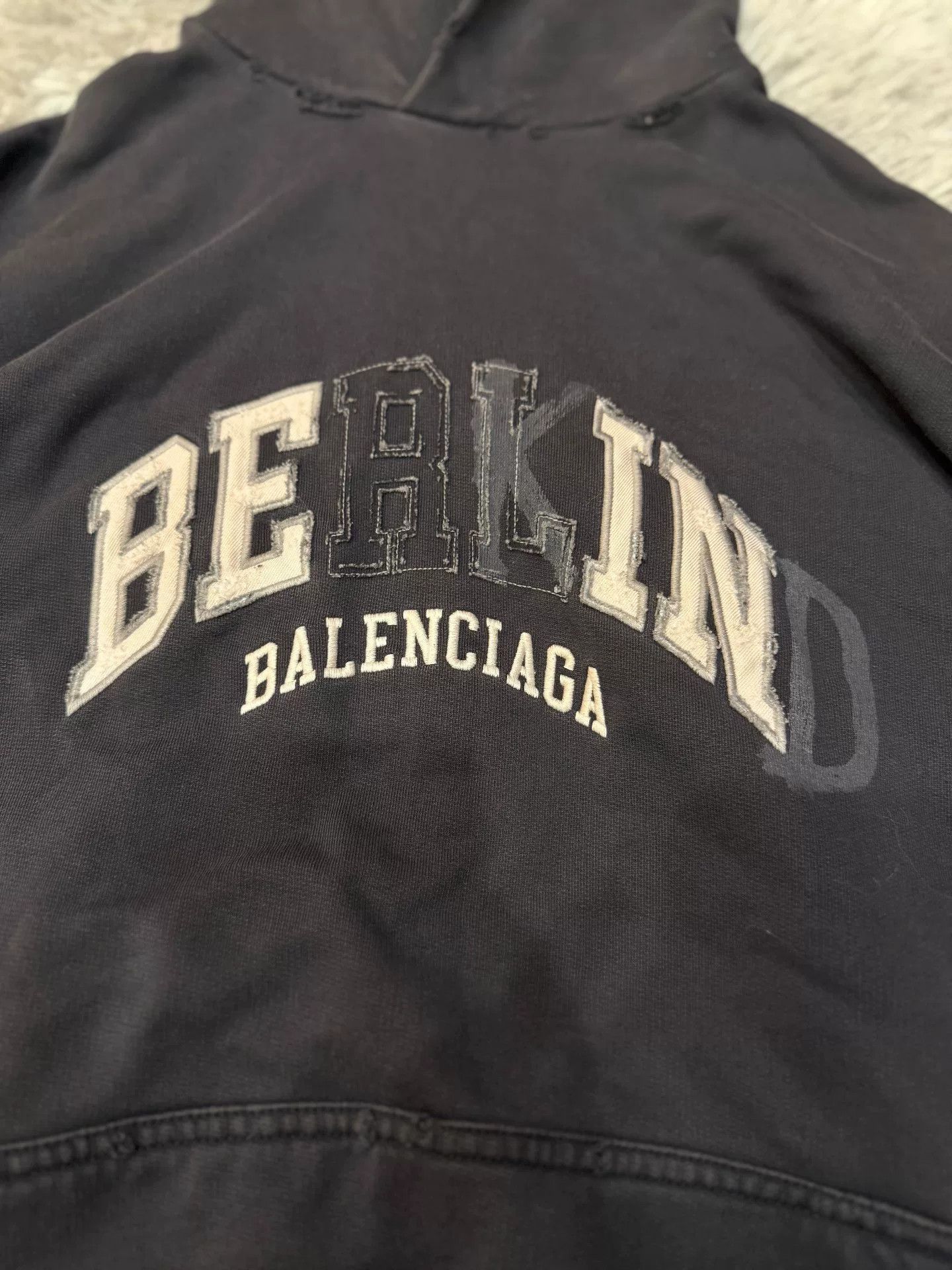 Balenciaga Balenciaga Berlin Limited Hoodie Size US S / EU 44-46 / 1 - 2 Thumbnail